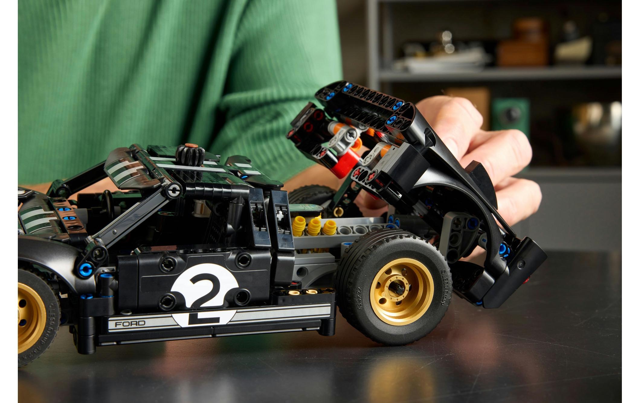   Konstruktionsspielsteine »Technic 1966 Ford GT40 MKII Rennwagen 42223« Kategorie: Fahrzeug