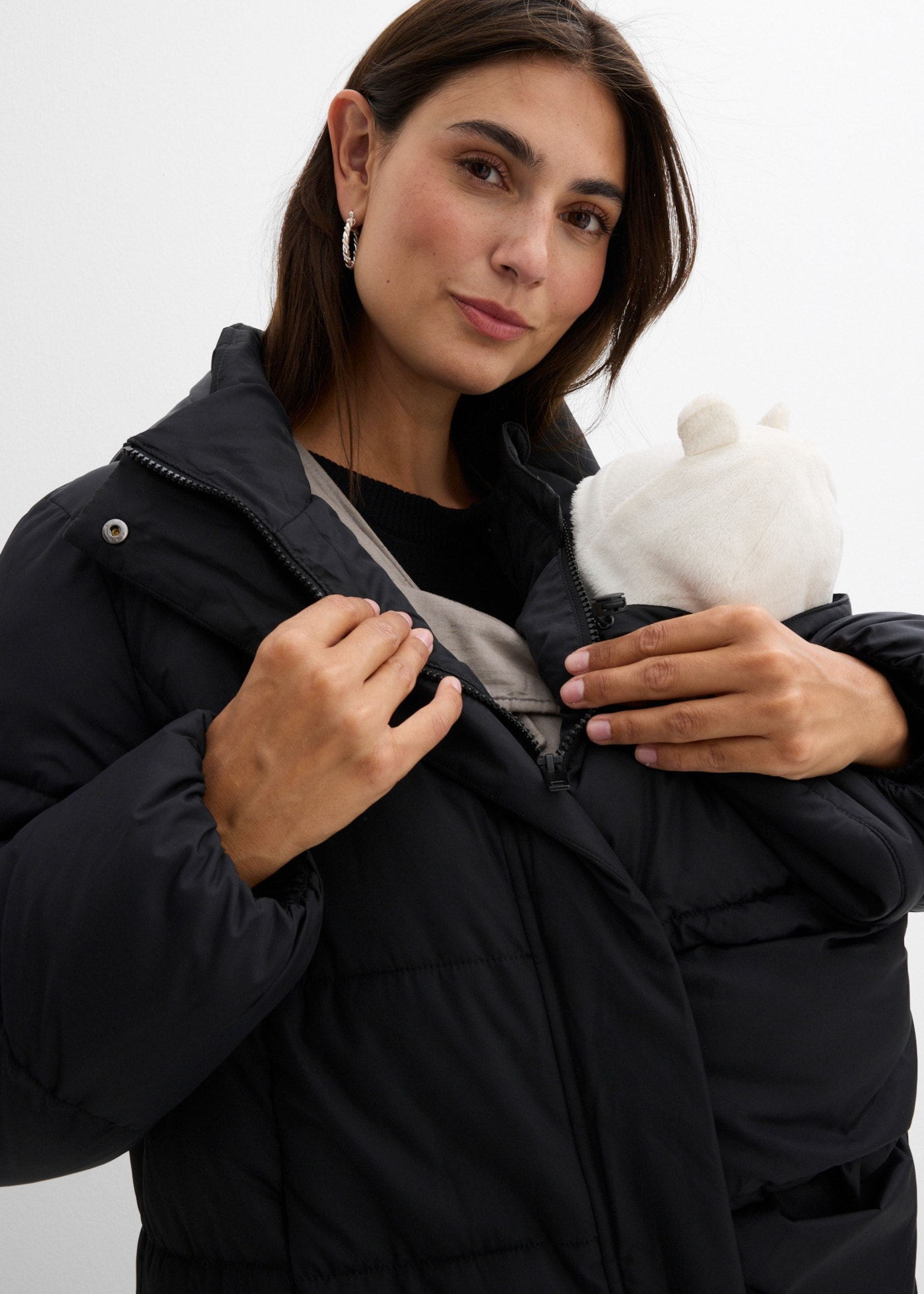 bonprix Umstandsmantel mit warmer Wattierung, in bequemer Oversize-Passform