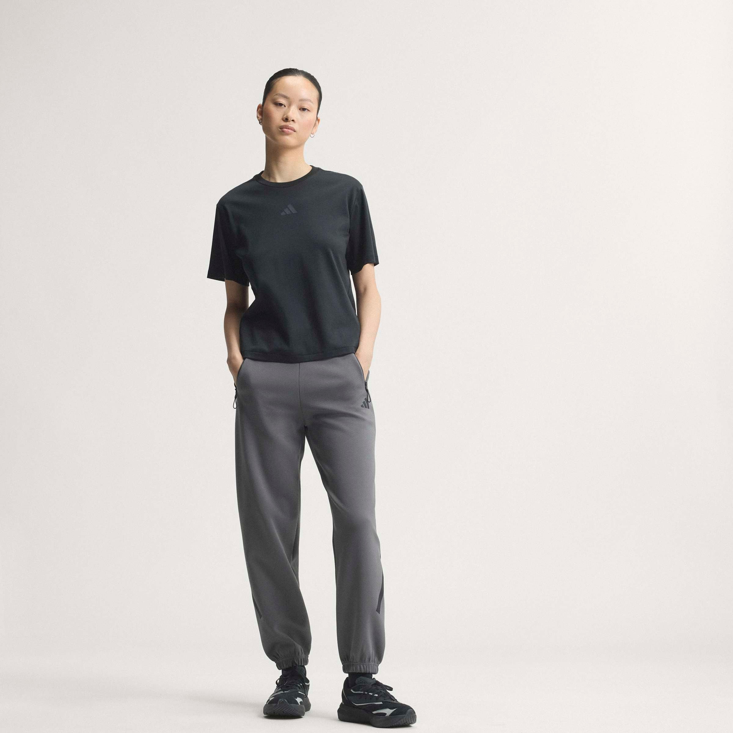 adidas Sportswear T-shirt »ADIDAS Z.N.E« style sportif, col rond, sans fermeture