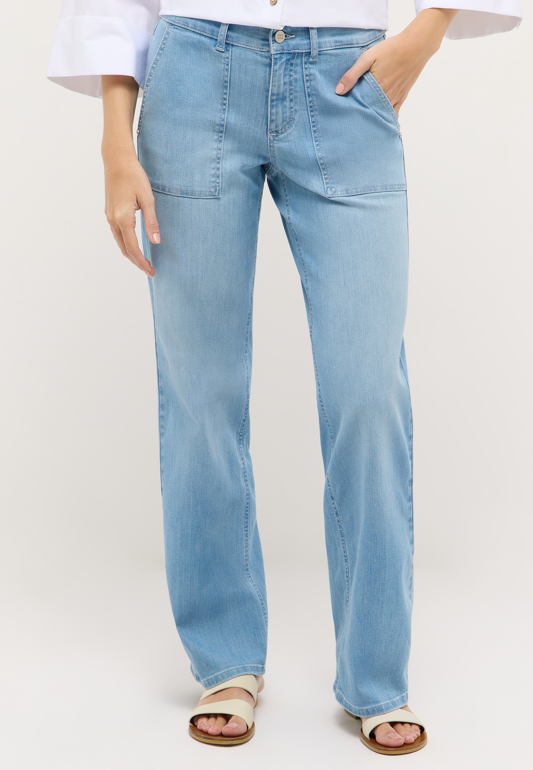 ANGELS Relax-fit-Jeans »LIZ WORKER« mit grossen Vordertaschen und Fade-Out Effekten