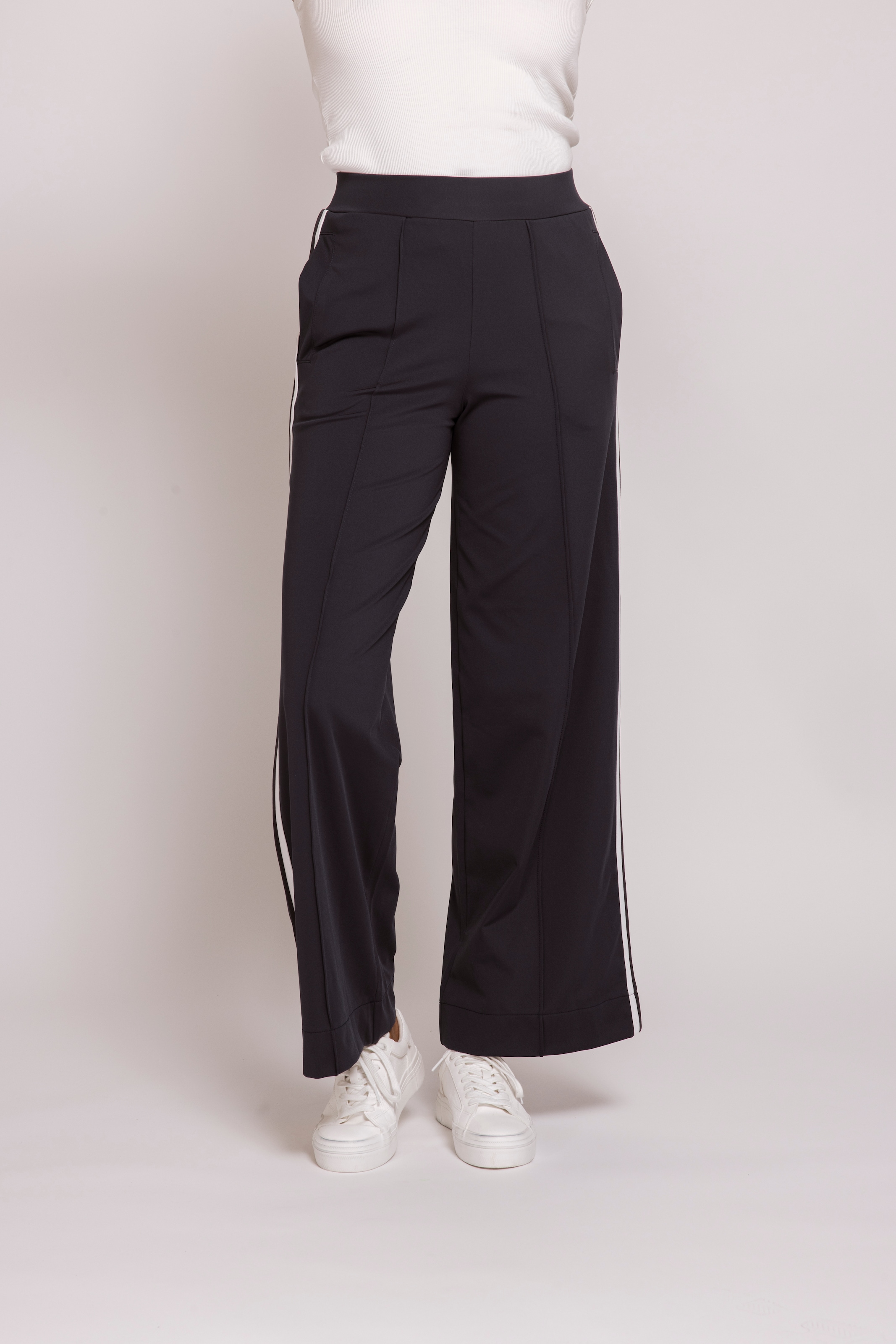 Image of Zhrill Jerseyhose "DEENA" weite Passform, mit Gummizug, mit Eingrifftaschen, Wide Leg