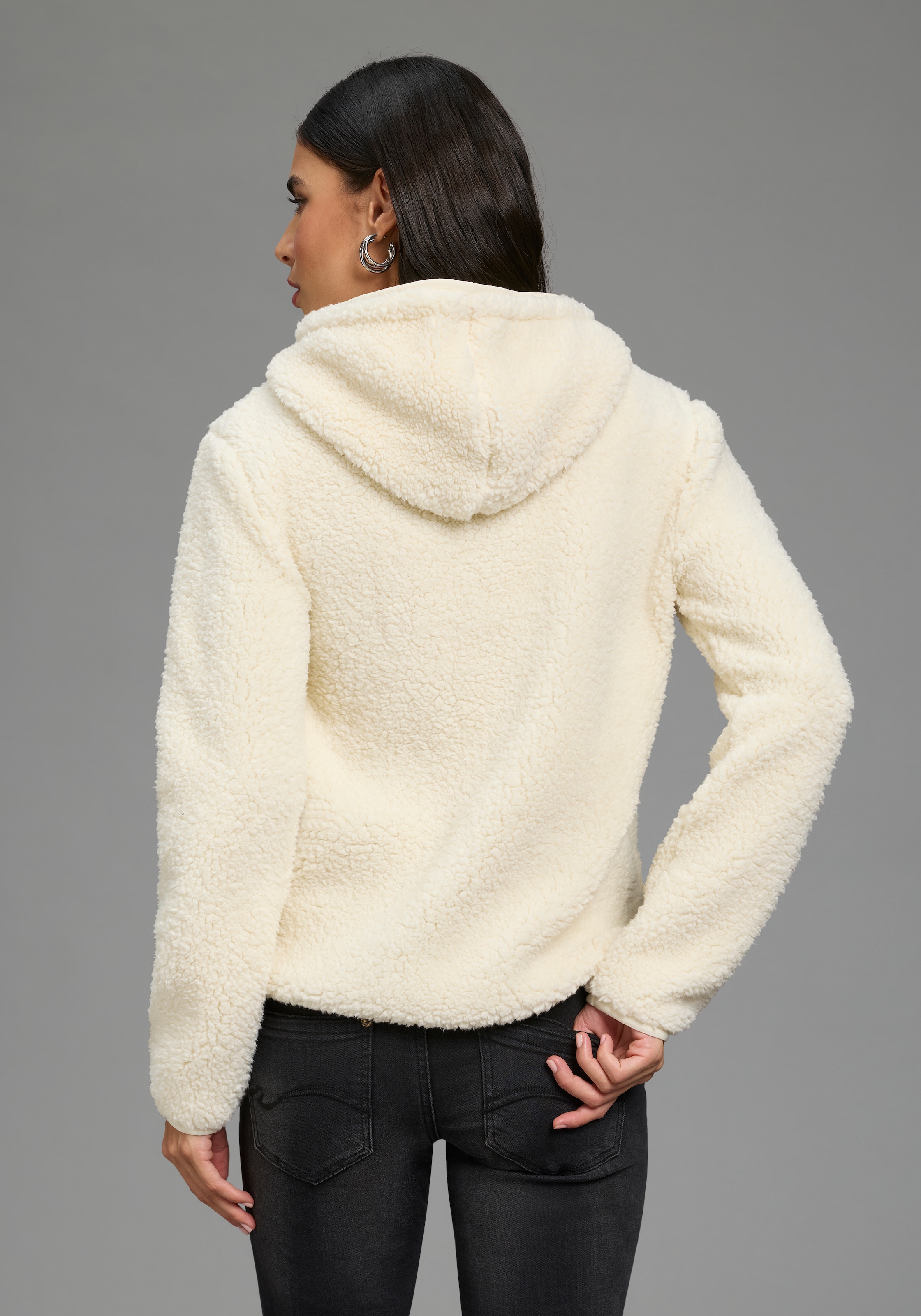Laura Scott Fleecepullover, 1 aus kuscheligem Teddyfleece mit Kapuze und Reissverschluss
