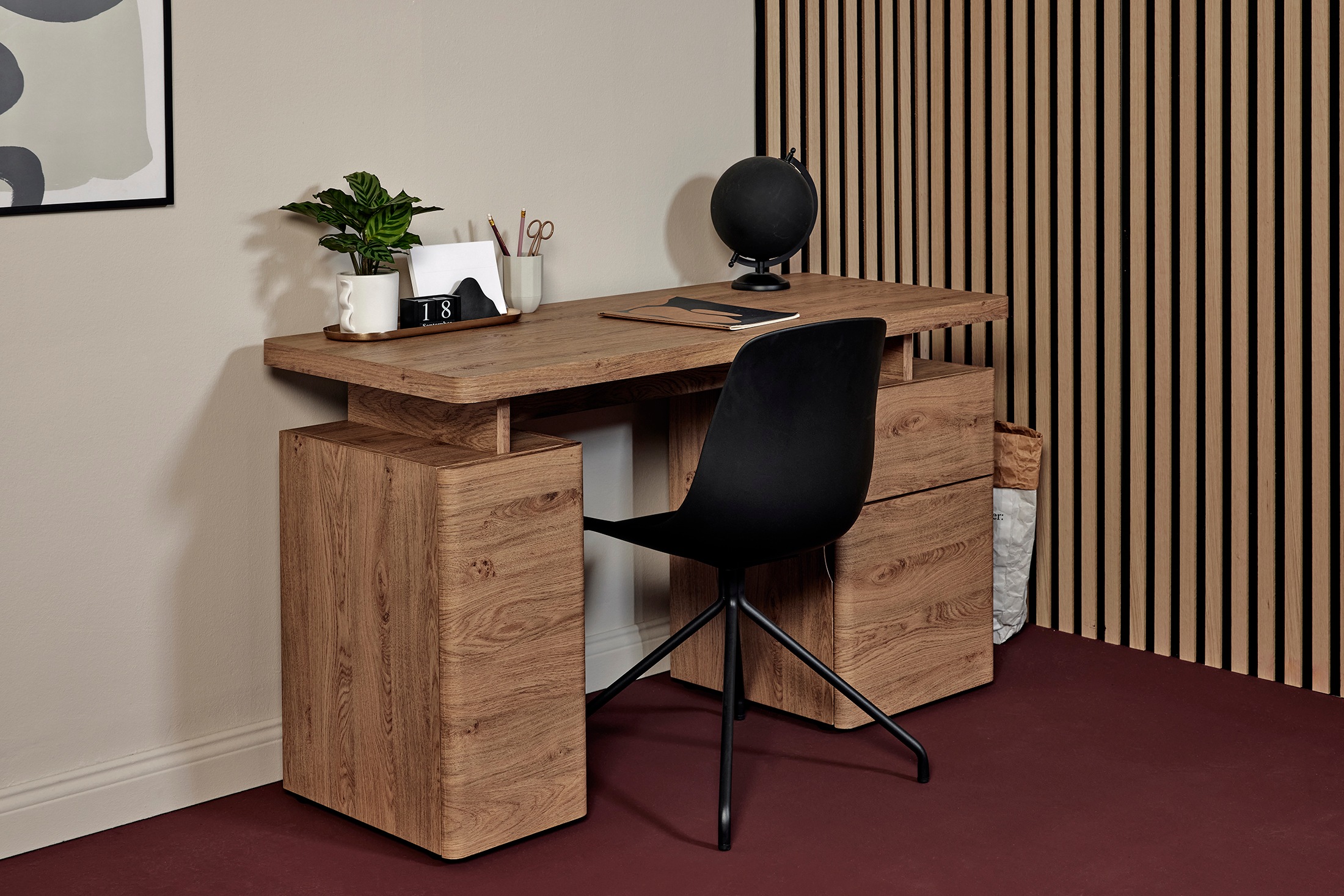 Jahnke Schreibtisch "CU-LIBRE 140" 1 Stk. tlg. Platzsparender Arbeitsplatz, mit 1 Schublade und 2 Türen, 135 cm