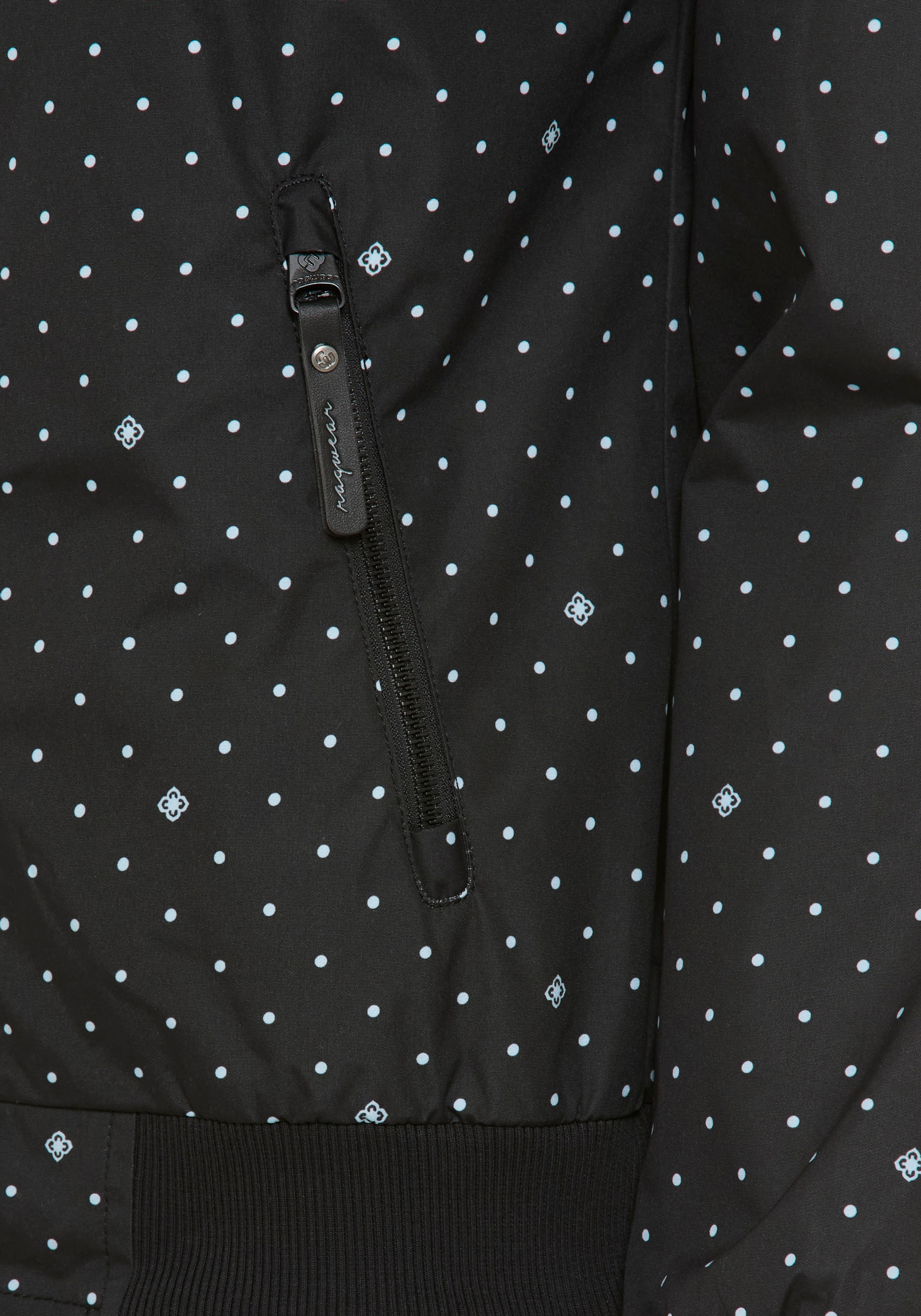 Ragwear Outdoorjacke »NUGGIE DOTS O« mit Kapuze aus Polyester, hüftlange Passform, hochschliessender Kragen
