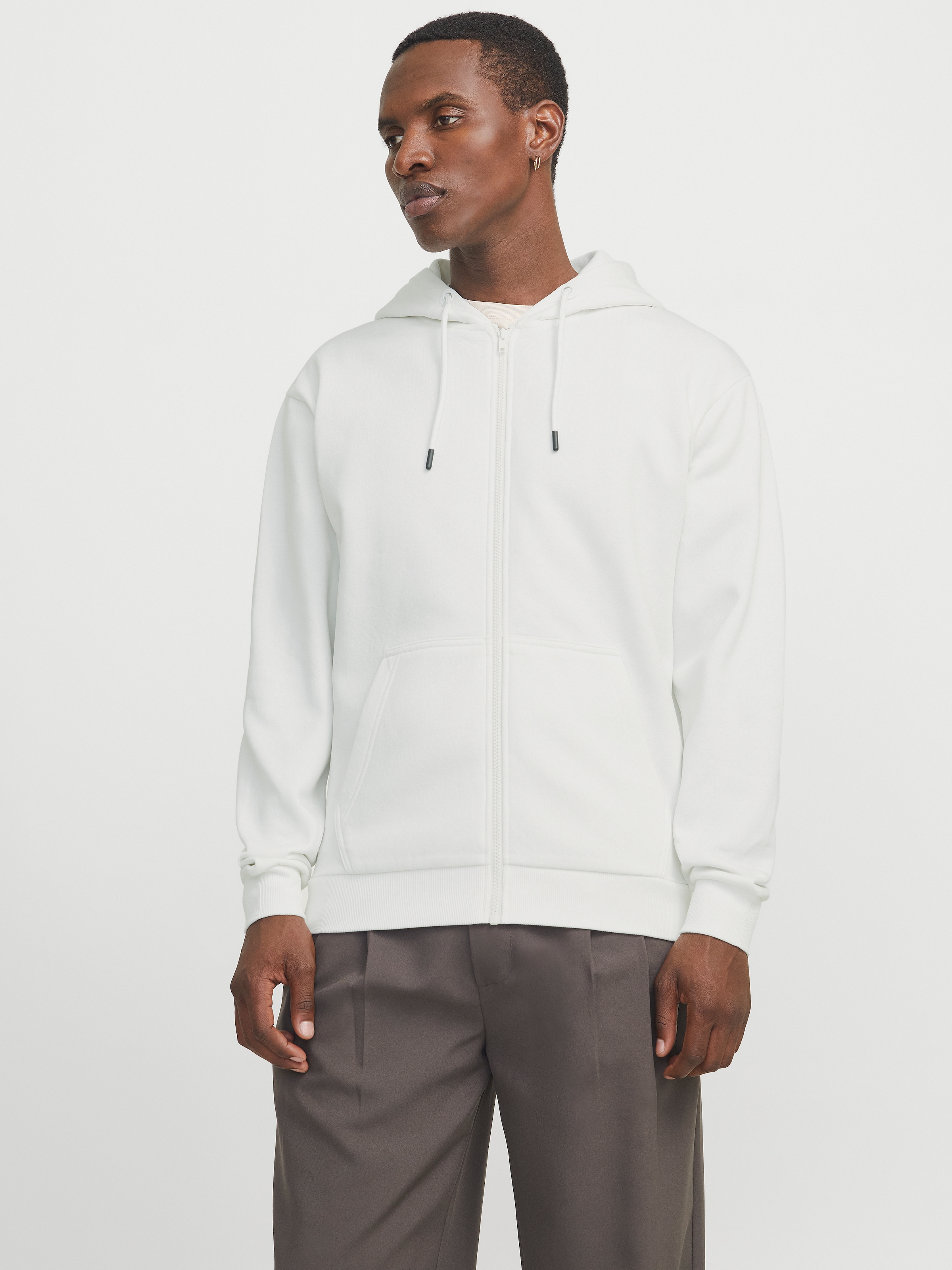 Jack & Jones Kapuzensweatjacke »JJEBRADLEY mit Kapuze, ideal für kalte Jahreszeit«, loose fit, pflegeleicht, mit Kapuze