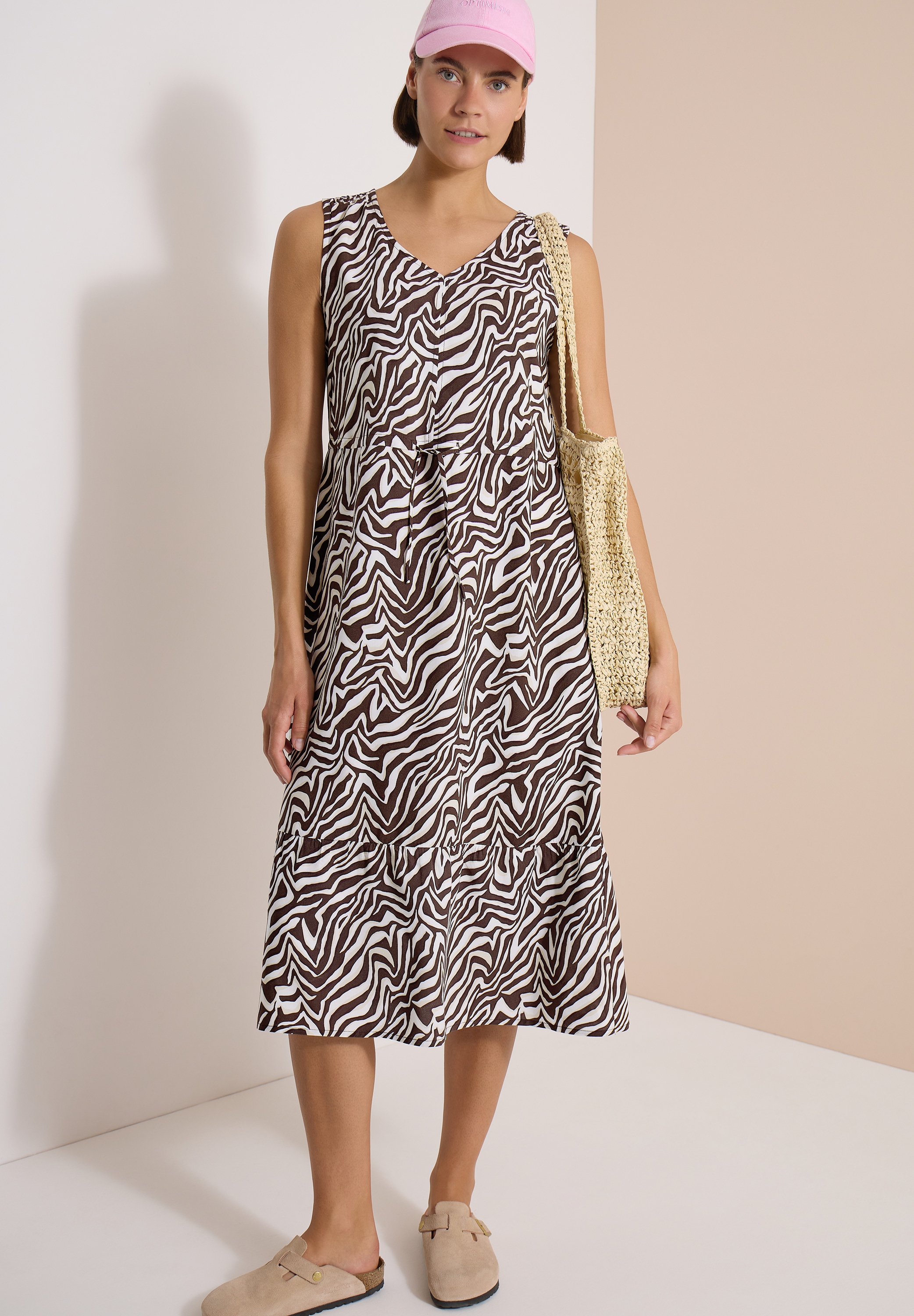 Image of Cecil Midikleid V-Ausschnitt, abstrahierter Zebraprint, V-Ausschnitt, Sommerkleid