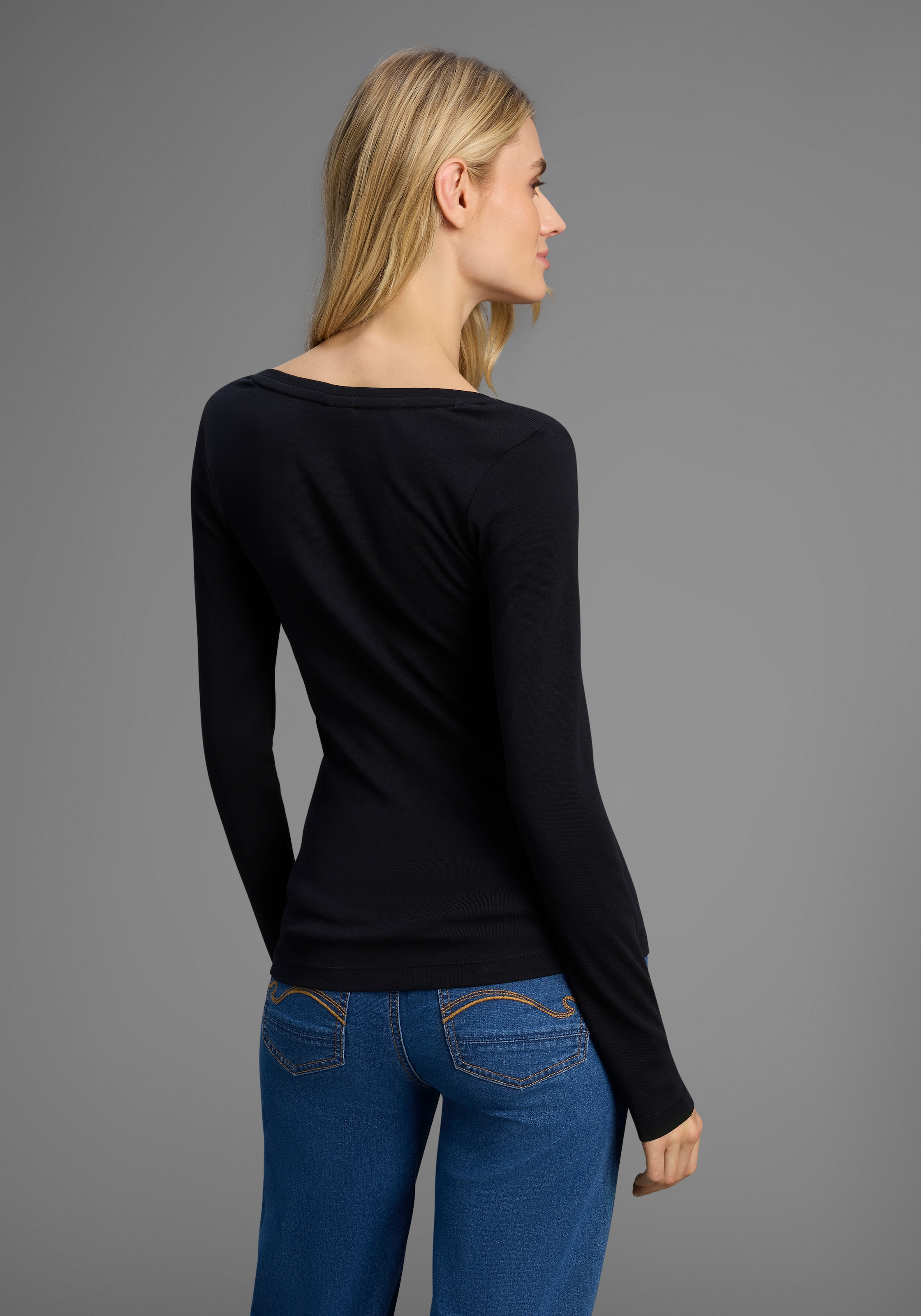 KangaROOS Longsleeve, Langarm, sehr figurbetont, aus Rippware, aus 100% Baumwolle