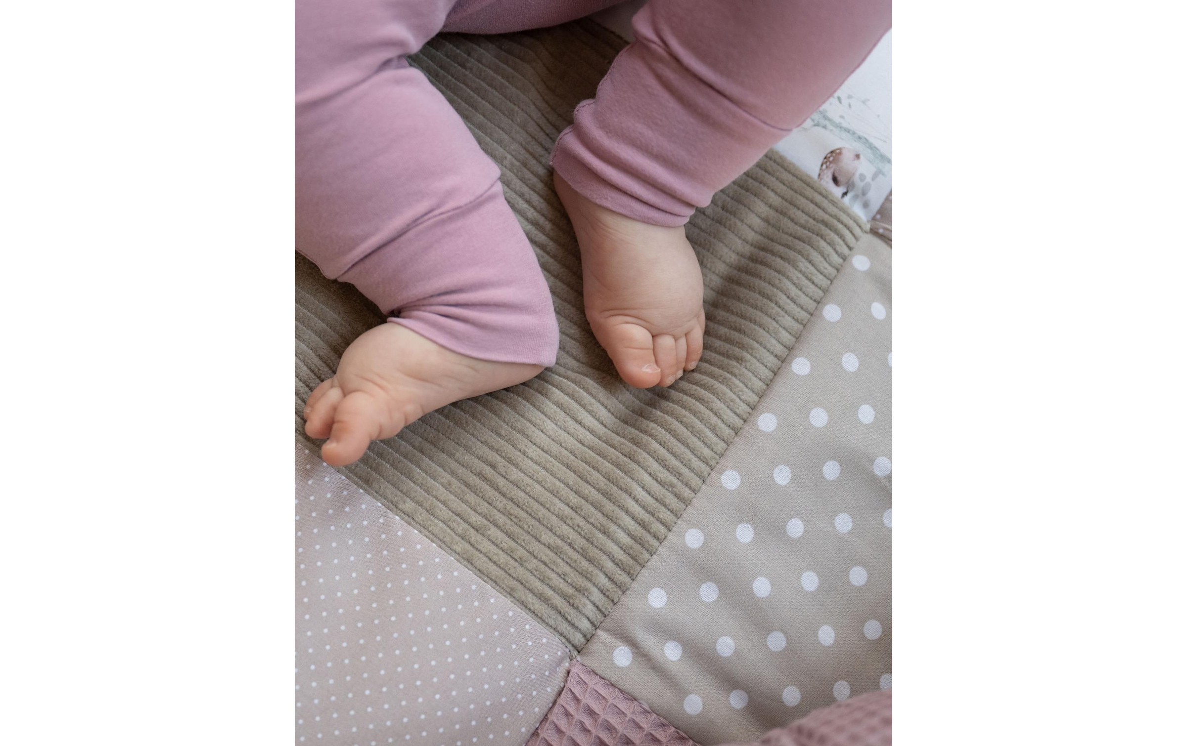 ULLENBOOM ® Tapis d'éveil »Märchenwald 140 x 140 cm«