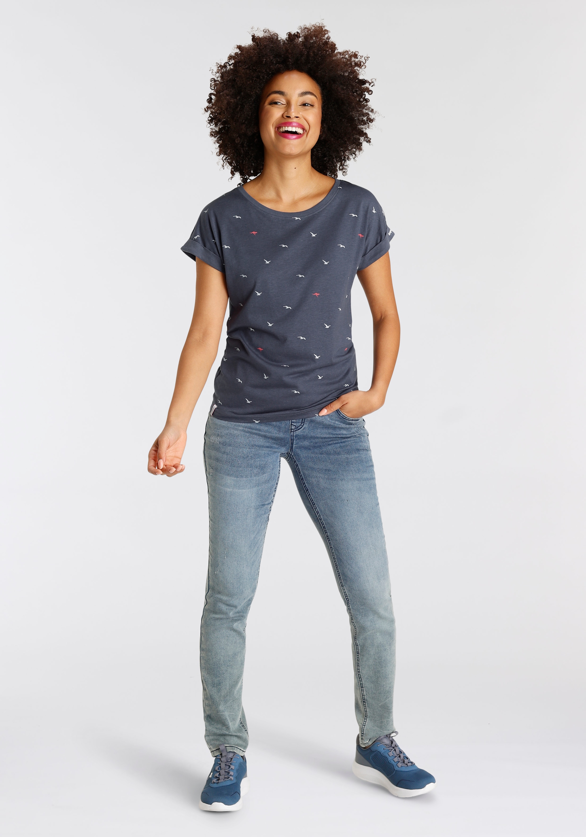 KangaROOS Print-Shirt kurzärmelig,  figurumspielend,  mit Print,  mit Rundhalsausschnitt