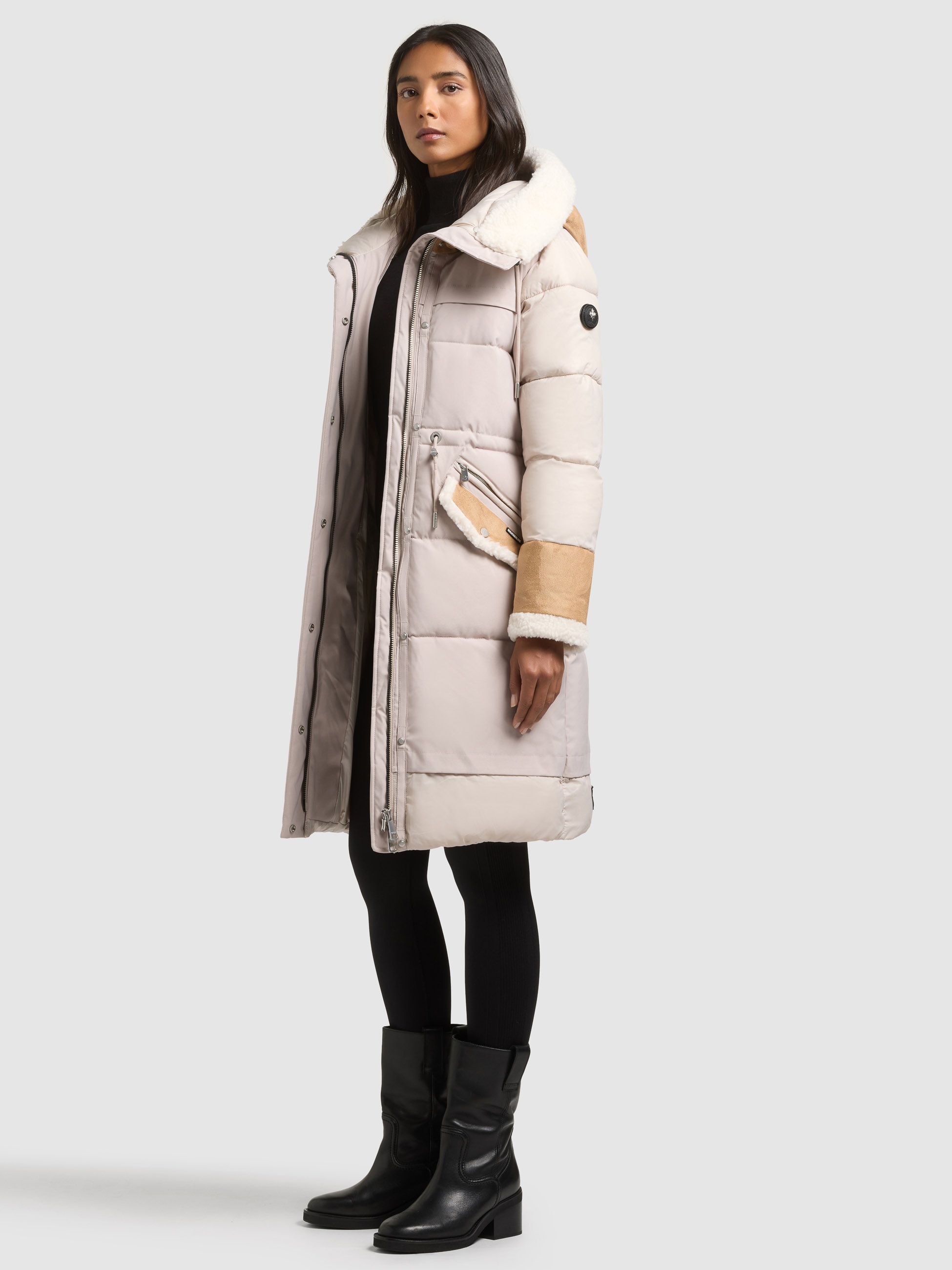 khujo Manteau matelassé »DAYANA« glatte Steppqualität mit Teddyfell und Wildlederimitat Details
