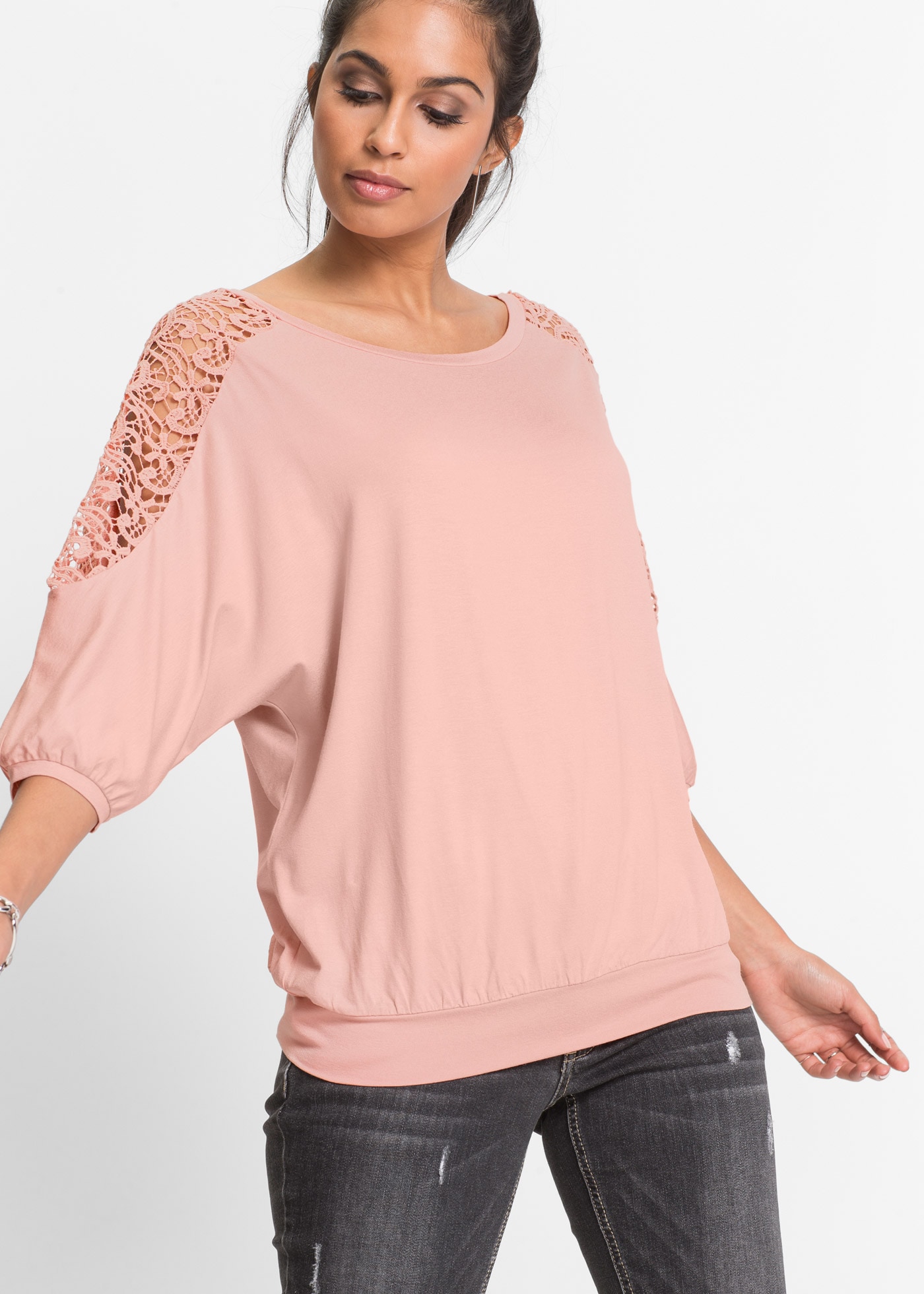 Image of bonprix Oversize-Shirt oversized, 3/4-Fledermausärmel mit Cut-Outs mit Spitzeneinsätzen