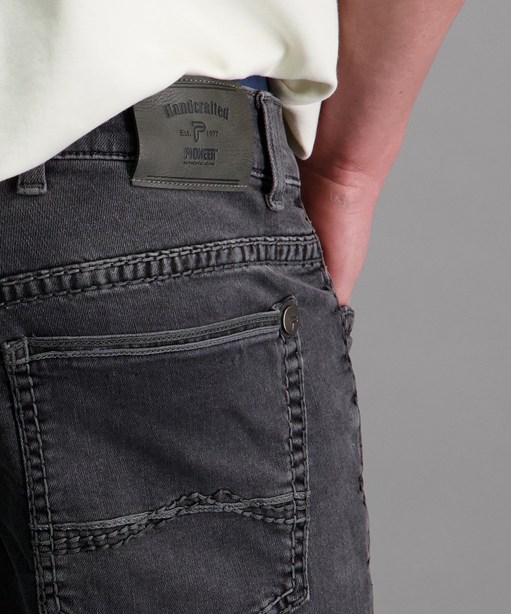Pioneer Authentic Jeans Jeans droit »Rando Dicke Nähte«