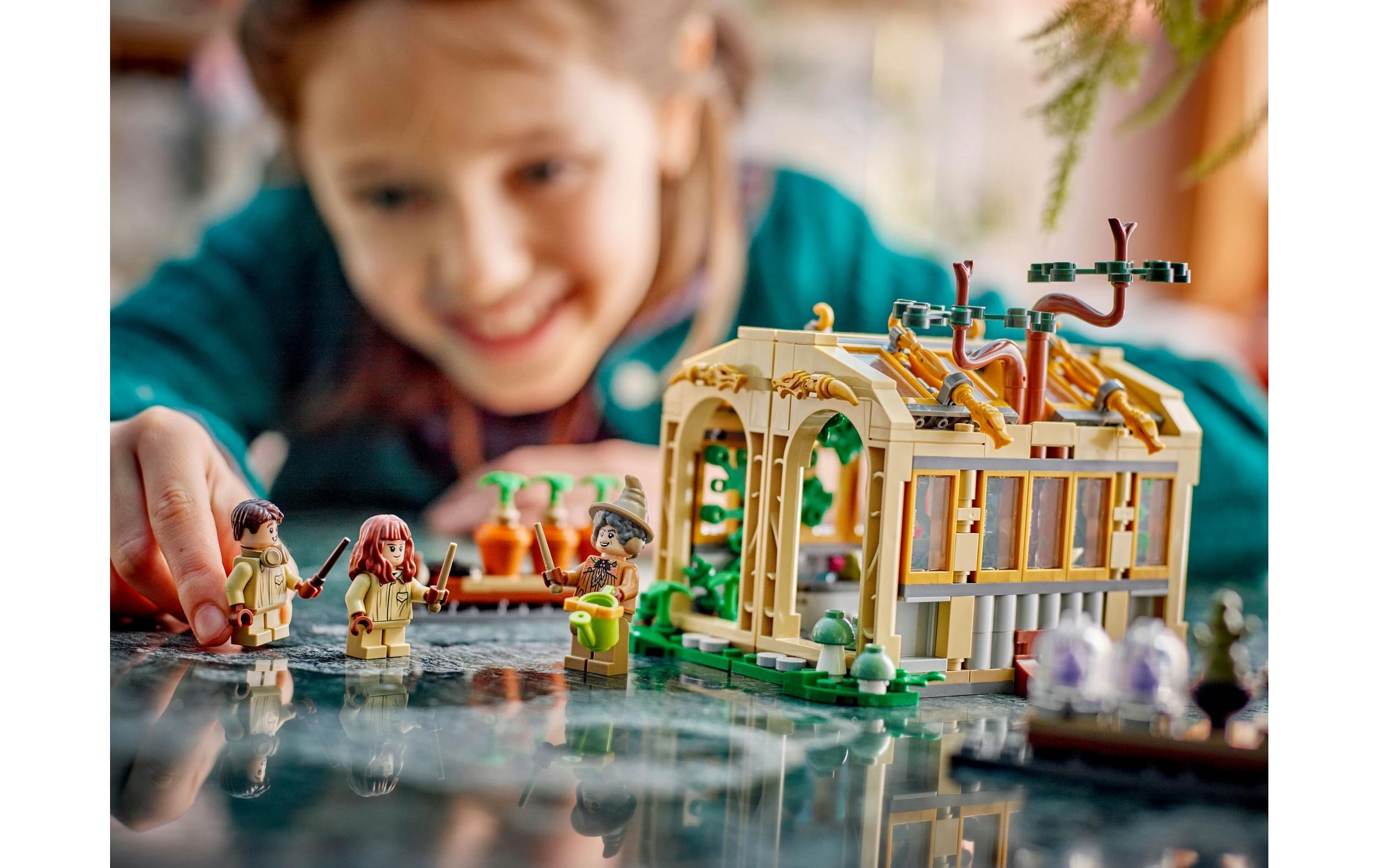 LEGO® Spielbausteine »Harry Potter Schloss Hogwarts: Kräuterkundeunterricht 76445«, (390 St.)