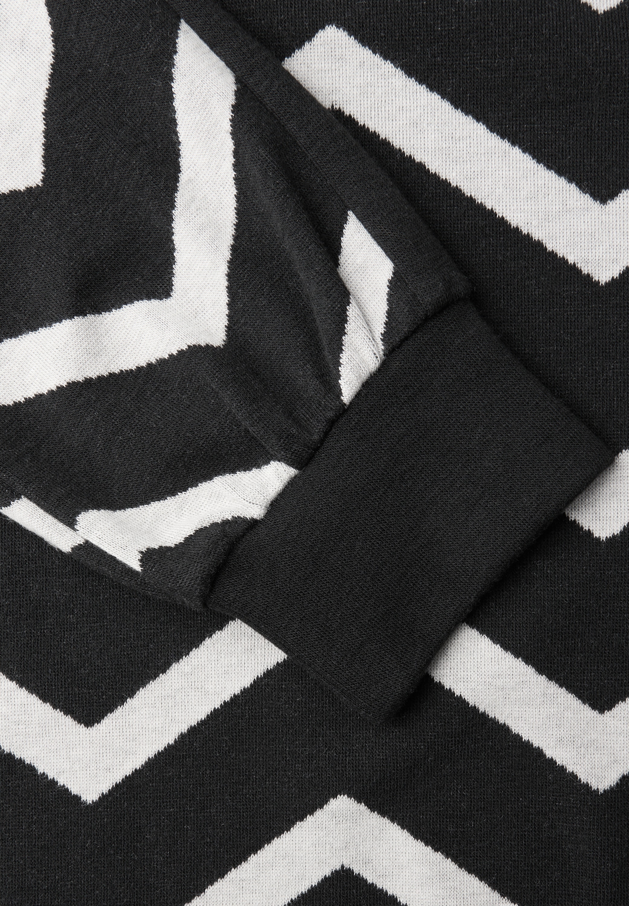 STREET ONE T-shirt à manches longues mit Galonstreifen; Zick-Zack Print