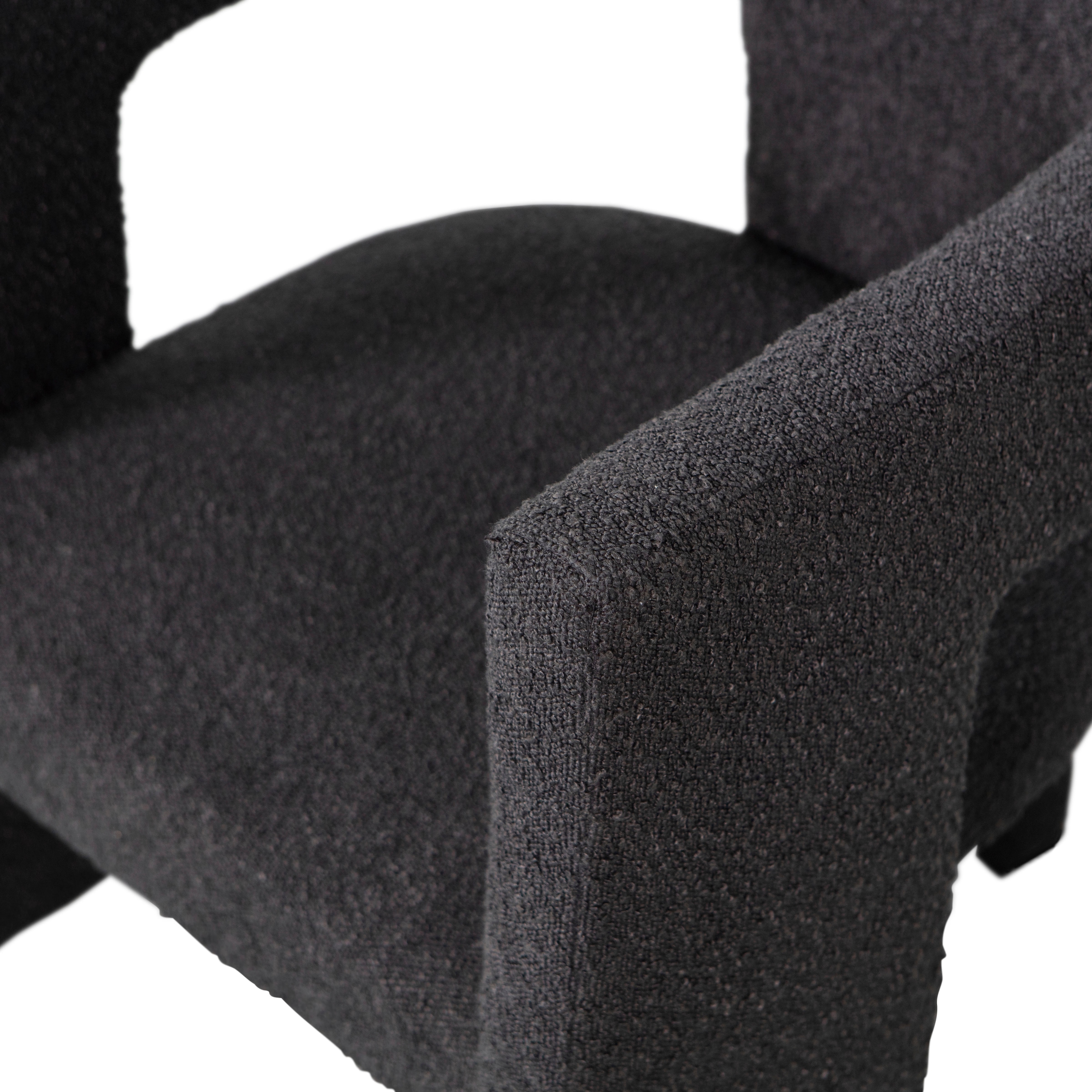 WOOOD Polsterstuhl »Tiwa mit Bouclé-Bezug und Holzgestell B 63 x T 62 x H 71 cm« () Maximale Verschleissfestigkeit, Tragkraft 100 kg, montiert geliefert