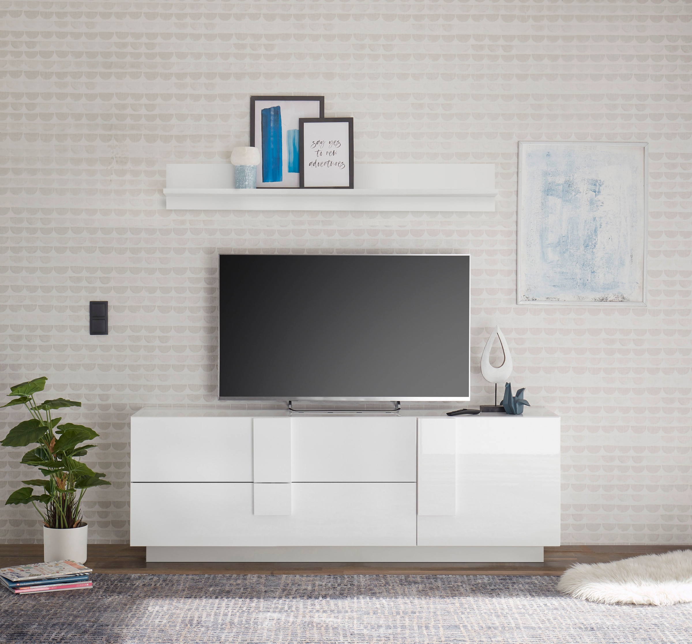 Image of Home affaire Lowboard "Jupiter, Breite 181 cm, TV-Board 1 Tür - Soft Closing, 2 Schubkästen," TV-Schrank, Medienkommode, moderne Griffblende, FSC, viel Stauraum