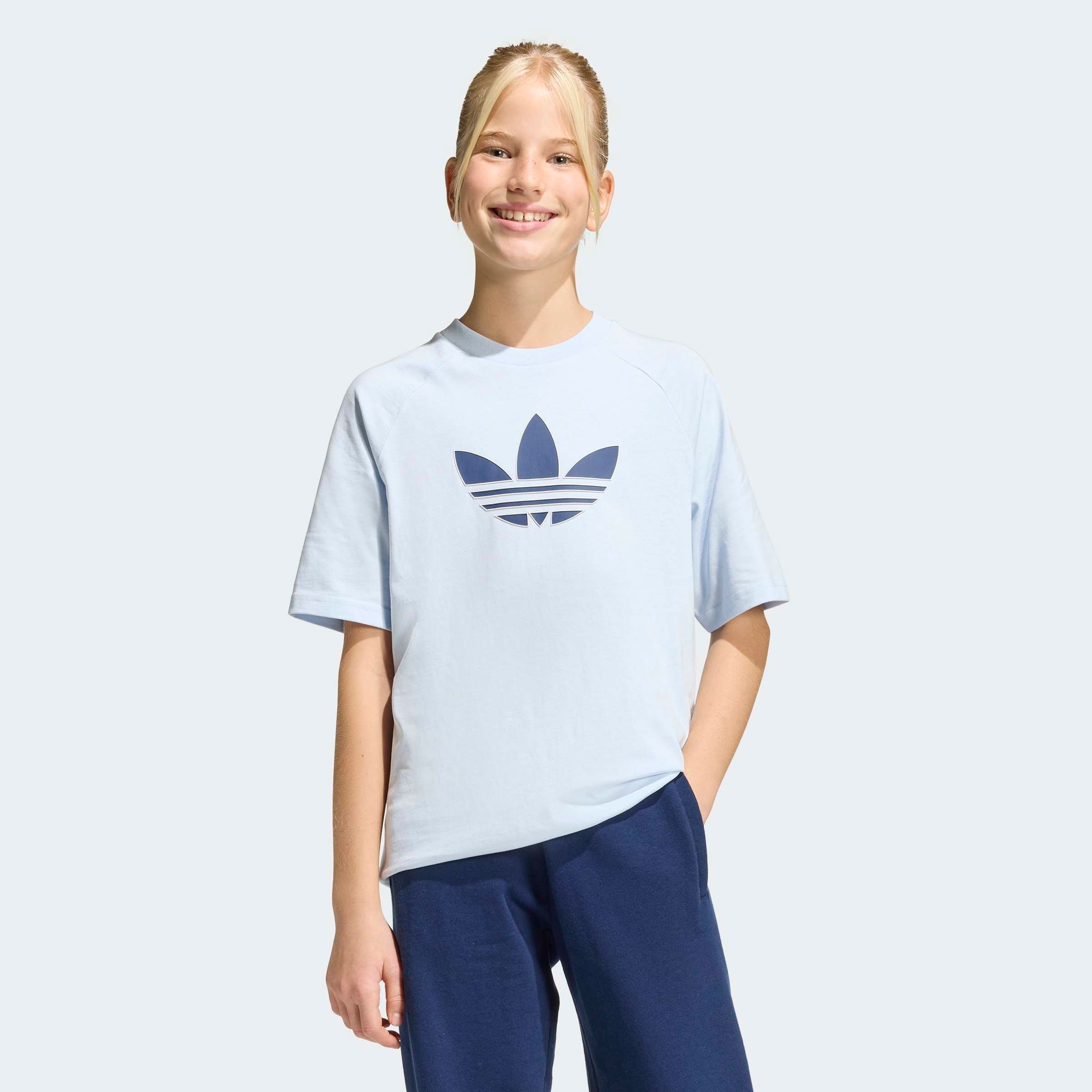 adidas Originals T-Shirt »GFX TR LO TEE« für Kinder, Kurzarmdesign, sportlicher Stil, Rundhalsausschnitt