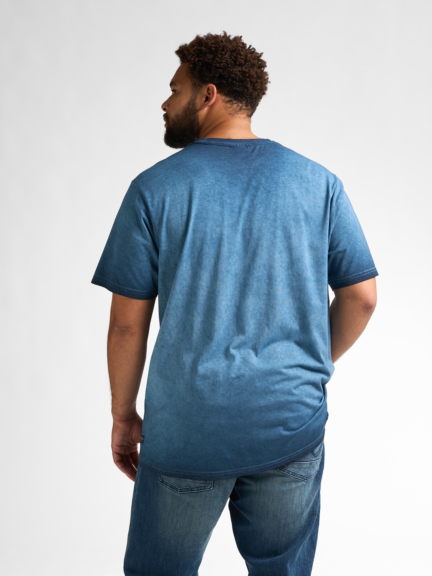 Petrol Industries Shirt à col rond mit Logo Stickerei