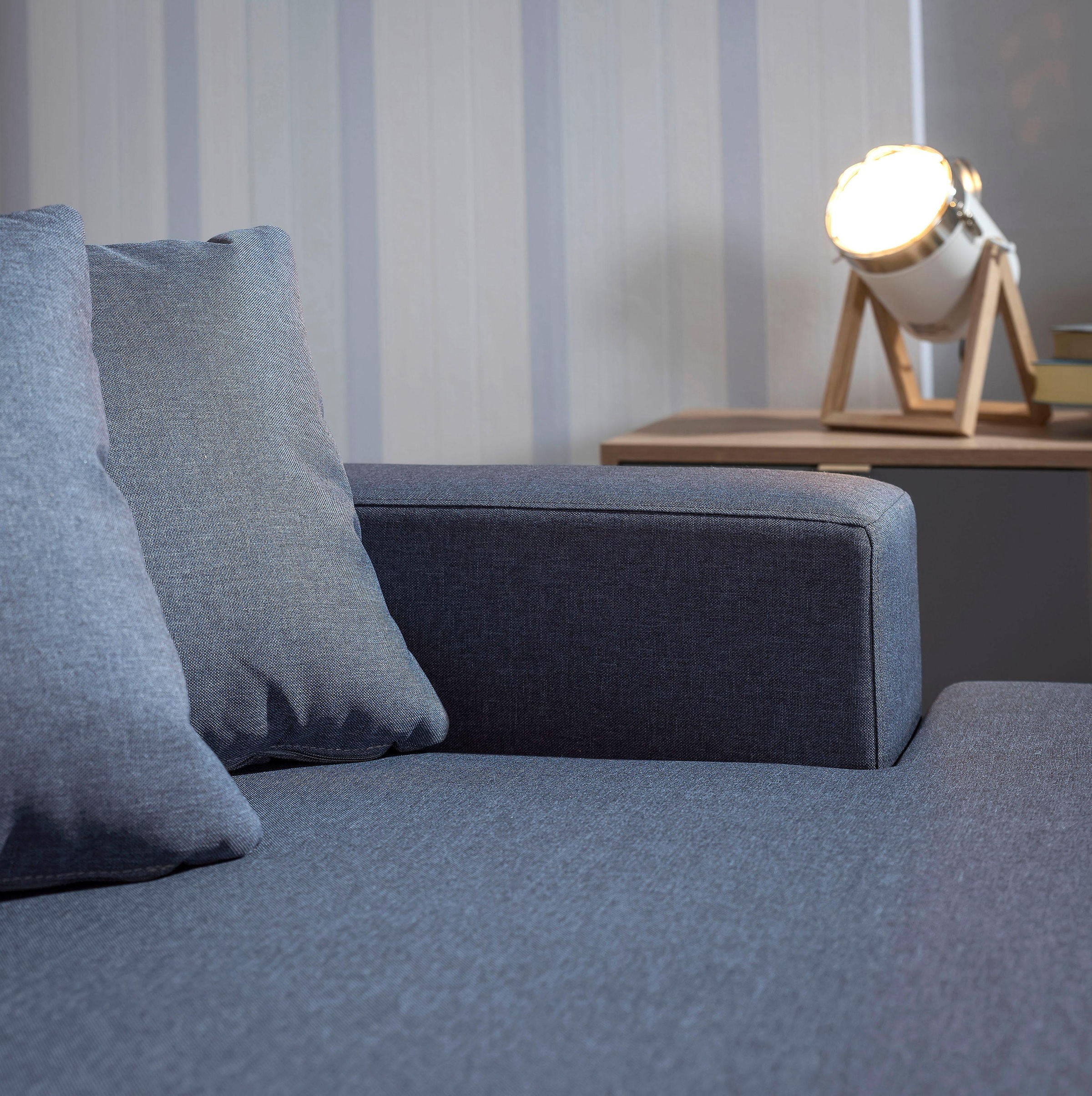 Max Winzer® Ecksofa »Flori Set inkl. Hocker, guter Sitzkomfort, aktuelles Design«, (Spar-Set, Ecksofa und Hocker), elegant mit abgewinkelten Chromfüssen, inklusive Zierkissen