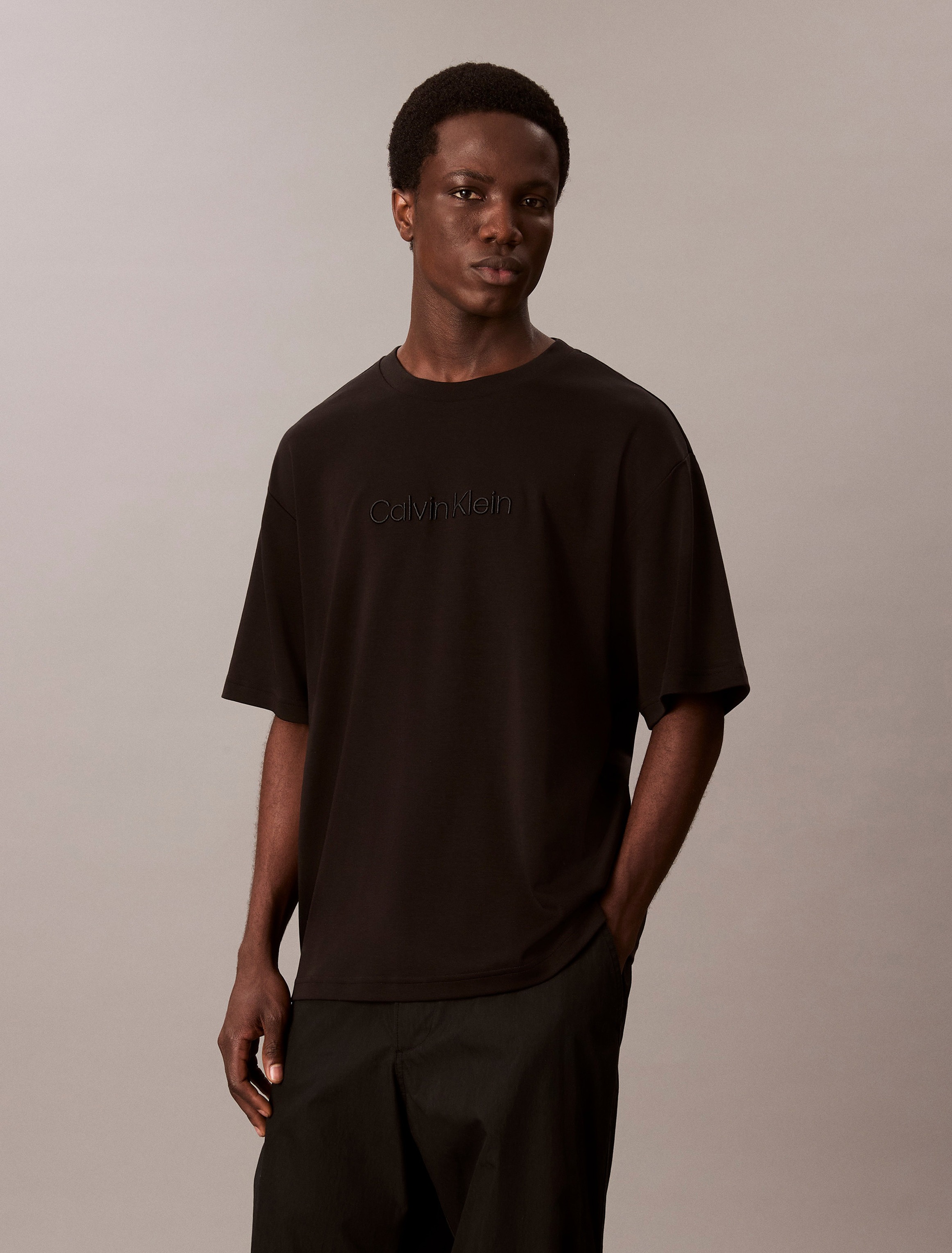 Image of Calvin Klein Jeans T-Shirt "A - Rel Fashion Logo Tee" Mit Rundhalsausschnitt
