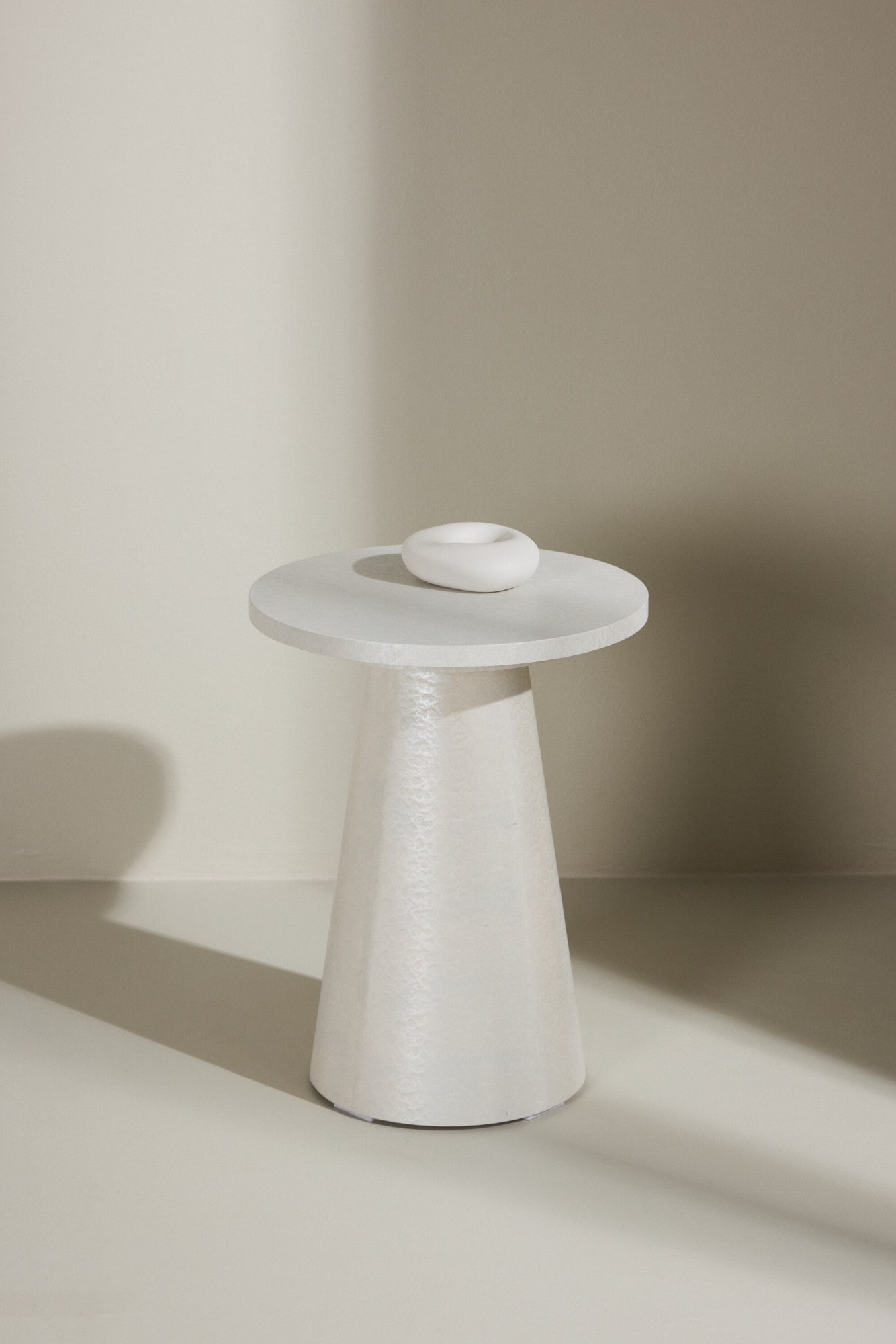 Venture Home Beistelltisch »Lanzo, kompakter runder Beistelltisch, schlicht & elegant, Ø 35 cm« Ablagetisch, MDF, rund, leicht, kompakt, vielseitig, modern