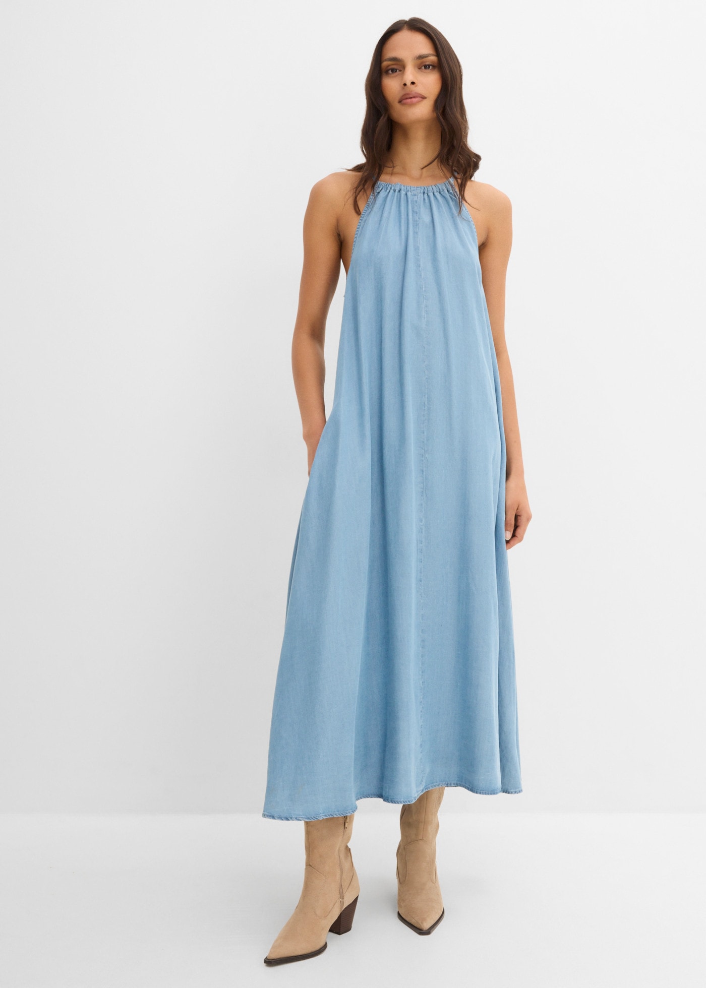 bonprix Robe en jean »Jeanskleid aus fliessendem Lyocell« pour un look décontracté, en lyocell (TENCEL™), coupe trapèze