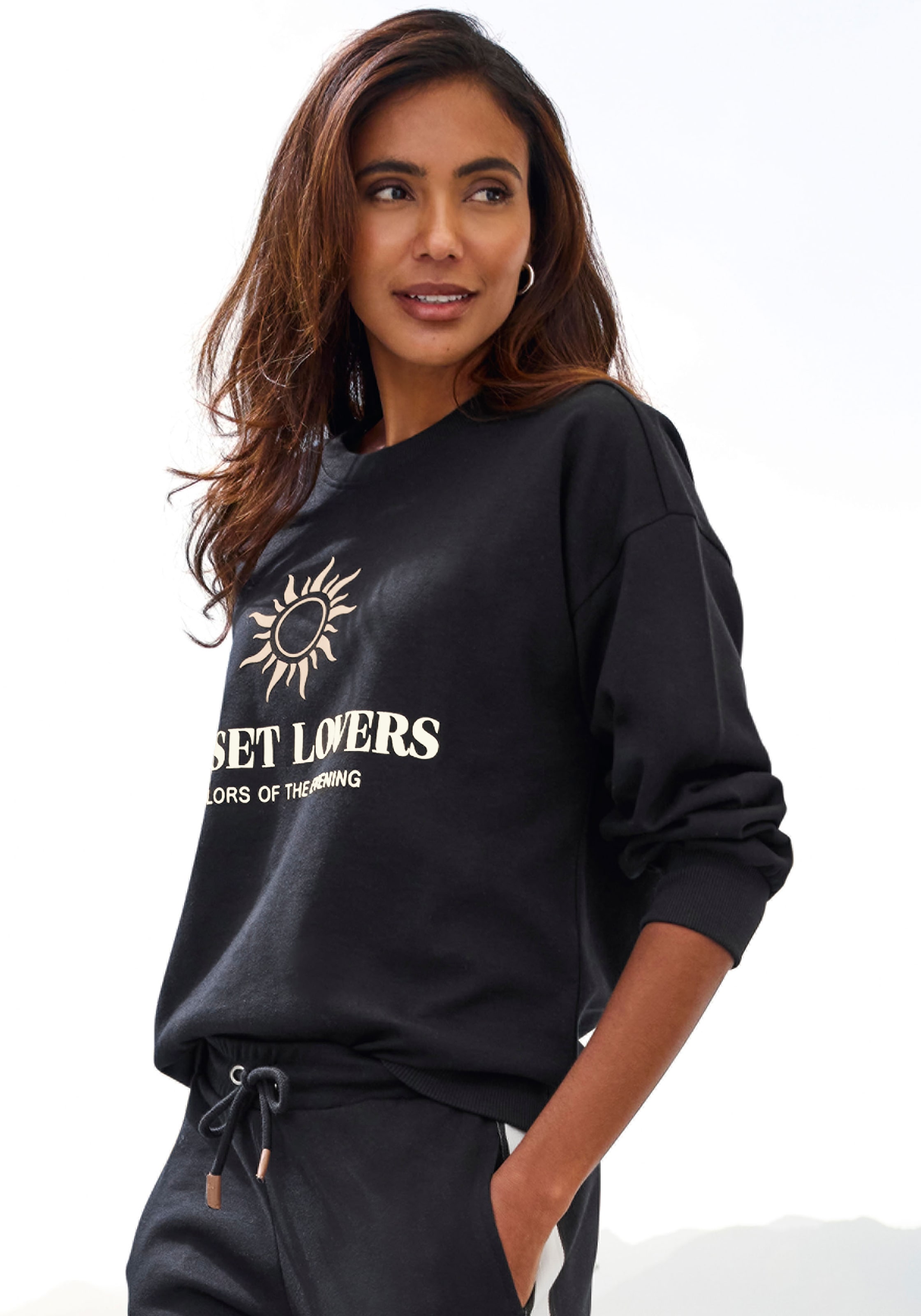 Image of H.I.S Sweatshirt, mit grossem Front-Print, Loungewear