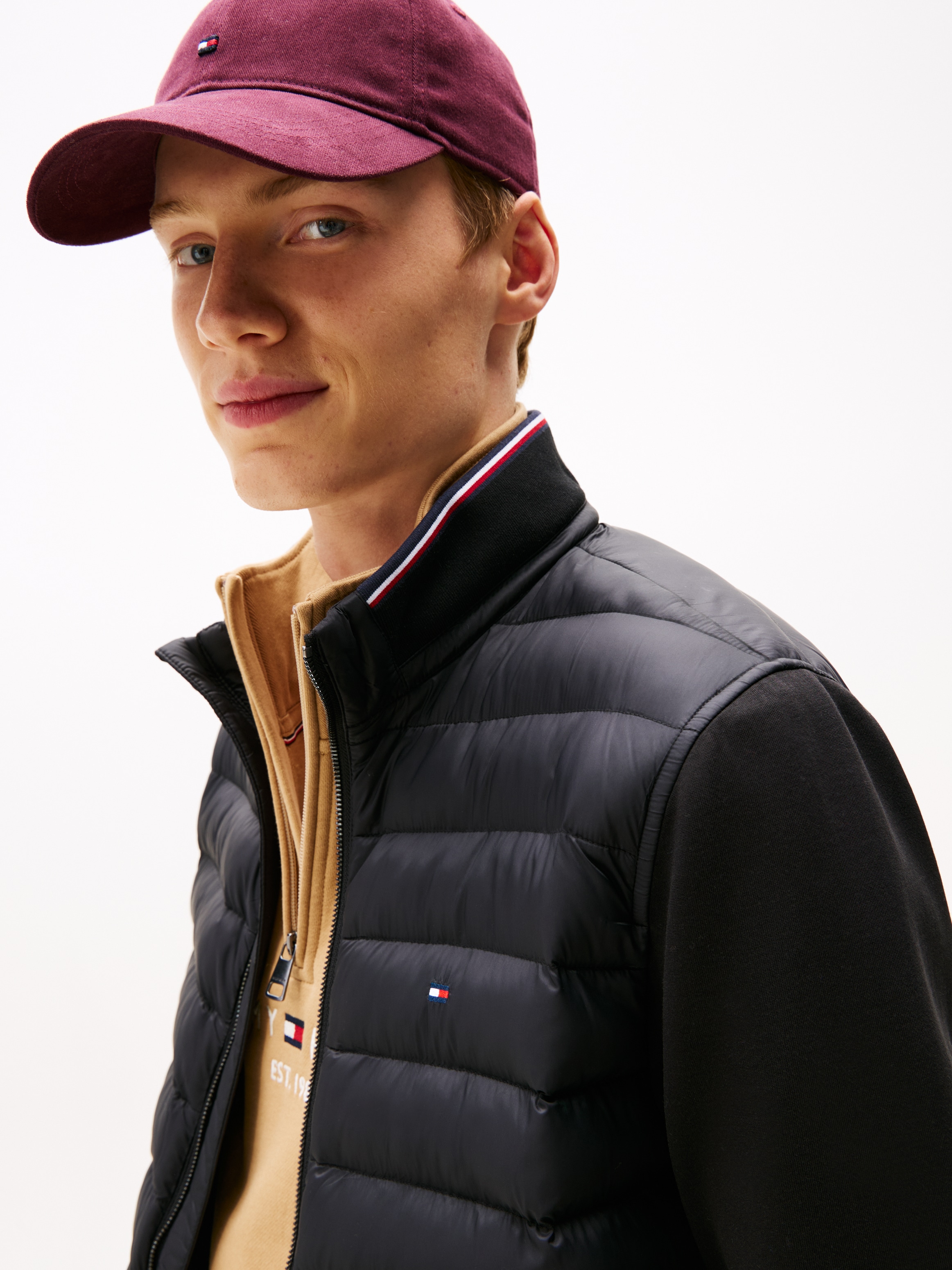 Tommy Hilfiger Sweatjacke »MIX MEDIA mit Stehkragen und gestepptem Einsatz«, unifarben, casual, regular fit, Baumwollmix, Stehkragen