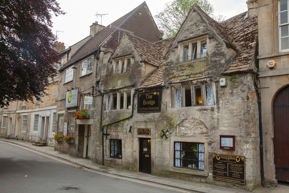 Image of Papermoon Fototapete »Altstadt«, Vliestapete, hochwertiger Digitaldruck, inklusive Kleister bei Ackermann Versand Schweiz