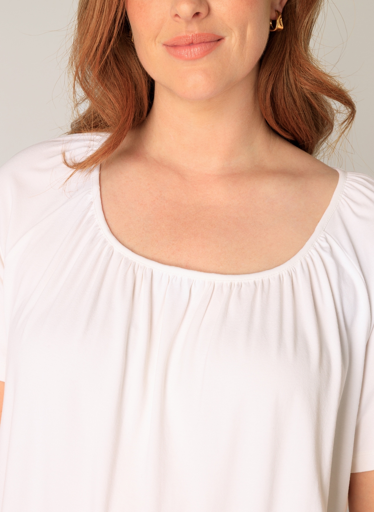 Base Level Curvy Ballonshirt »Yoni«, mit gerafftem Rundhalsausschnitt