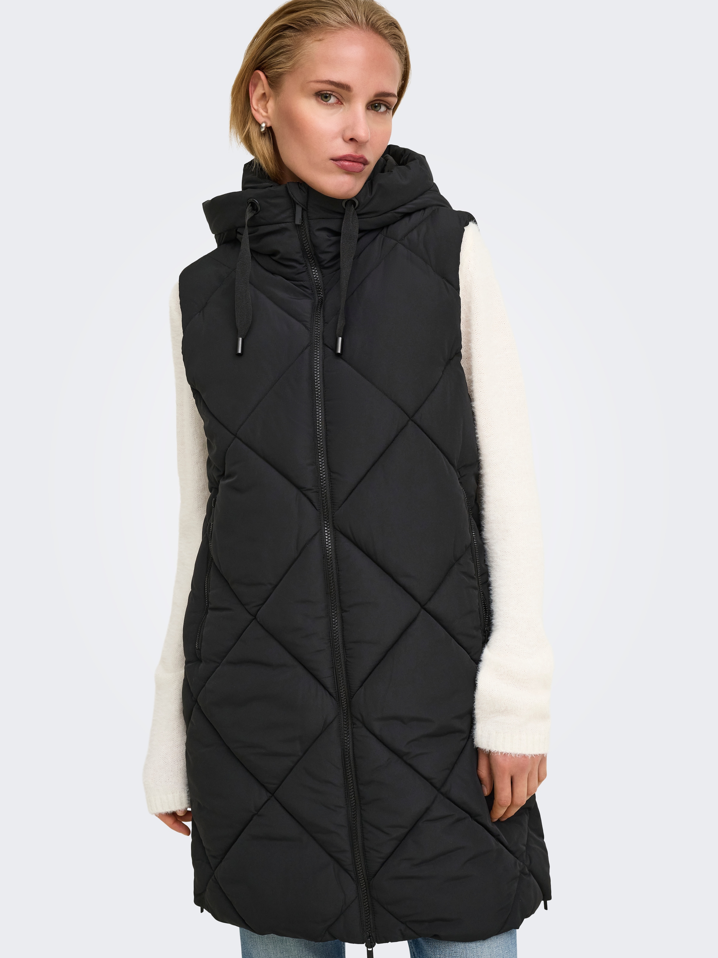 ONLY Gilet matelassé »ONLMAGGI HOOD WAISTCOAT CC OTW« fibre synthétique