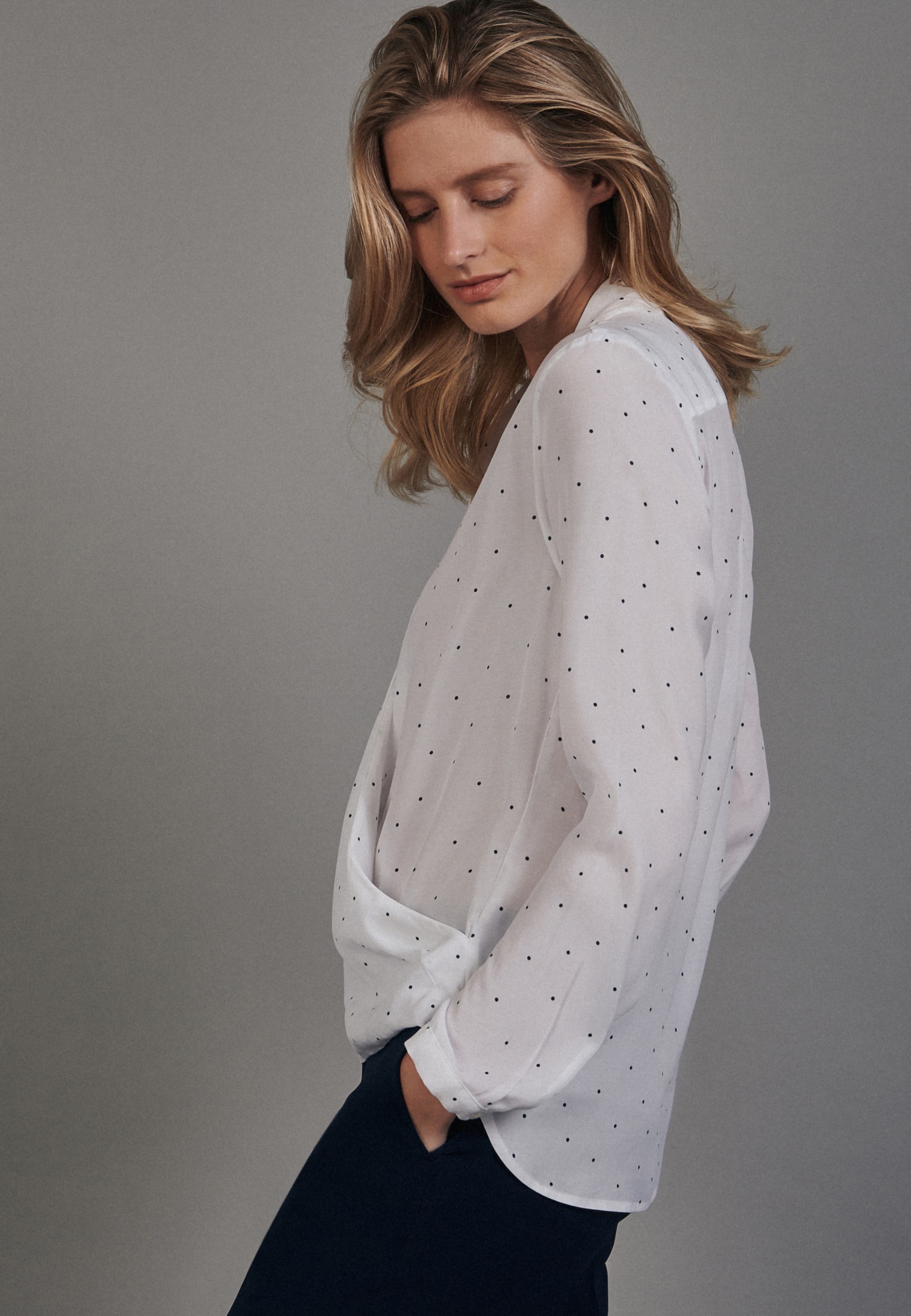 Image of seidensticker Wickelbluse »Schwarze Rose«, Langarm V-Neck Punkte bei Ackermann Versand Schweiz