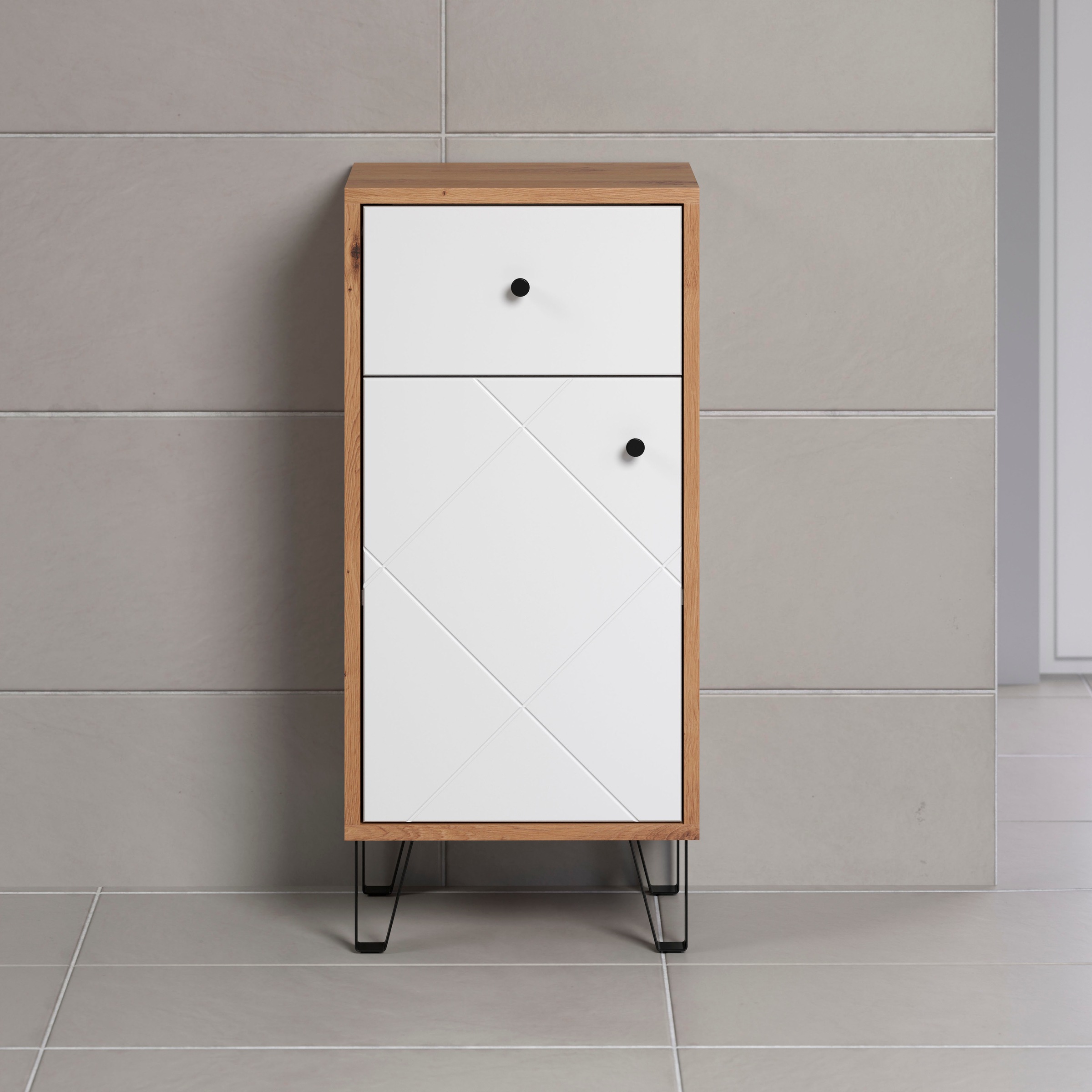 Image of PLACES OF STYLE Unterschrank "Tarragona" 1 Stk. tlg. Badezimmerschrank mit Fräsungen in Rautenoptik in Weiss matt