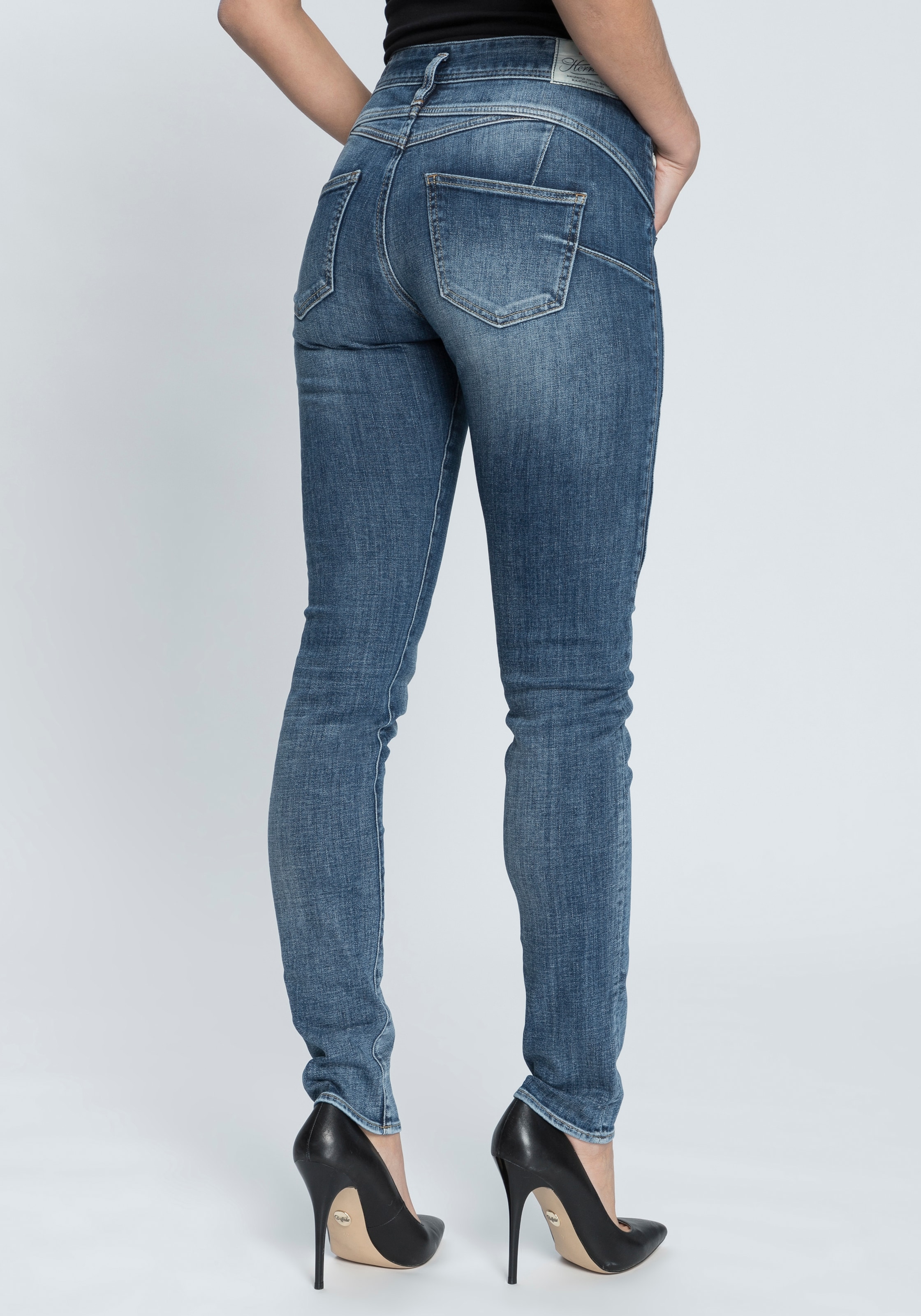 Slim-fit-Jeans »COSY SLIM«, Shaping-Wirkung durch eingearbeiteten Keileinsatz