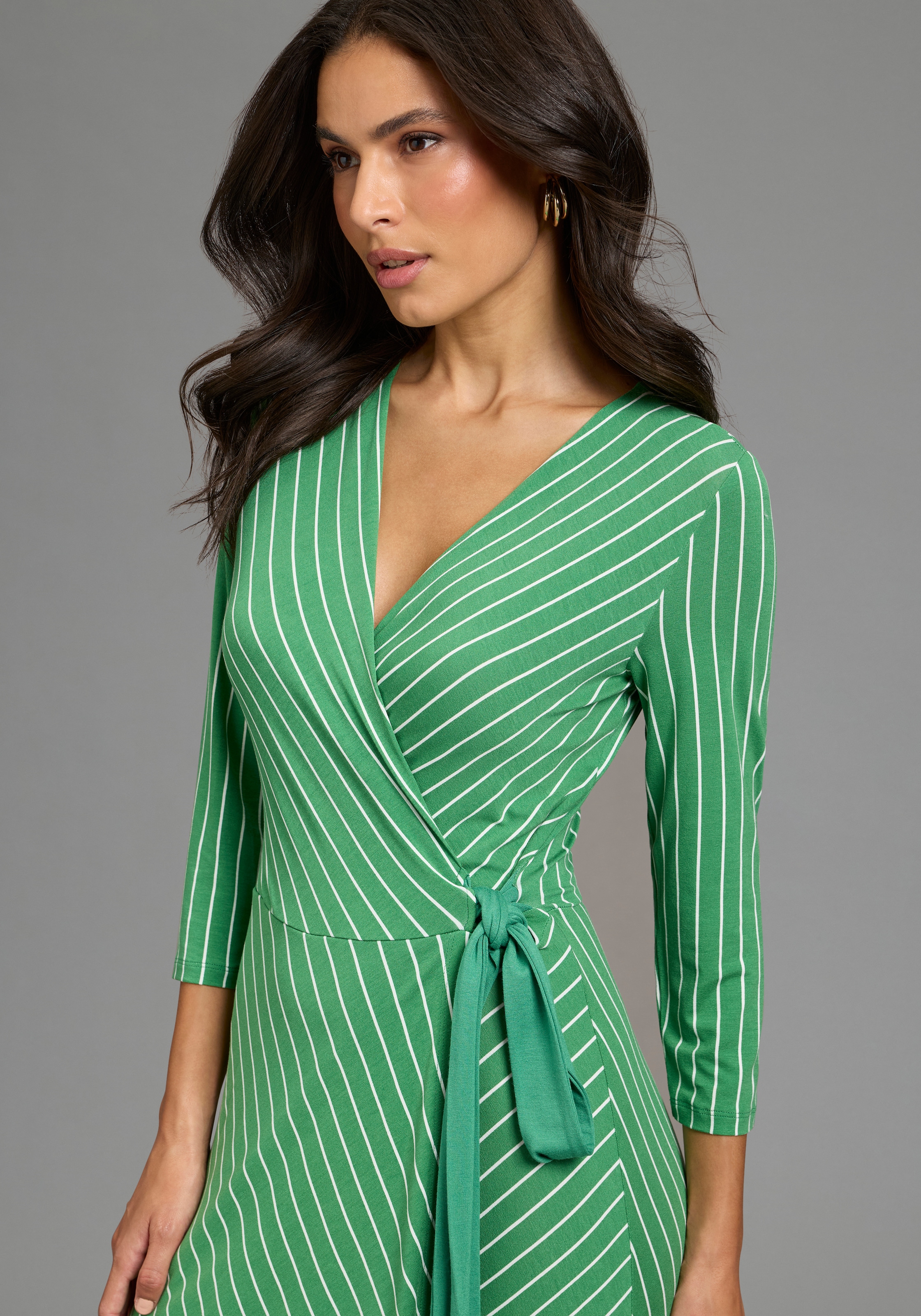 Laura Scott Sommerkleid casual Stil, für entspannte Tage, aus Viskose und Elasthan, Kurzarm