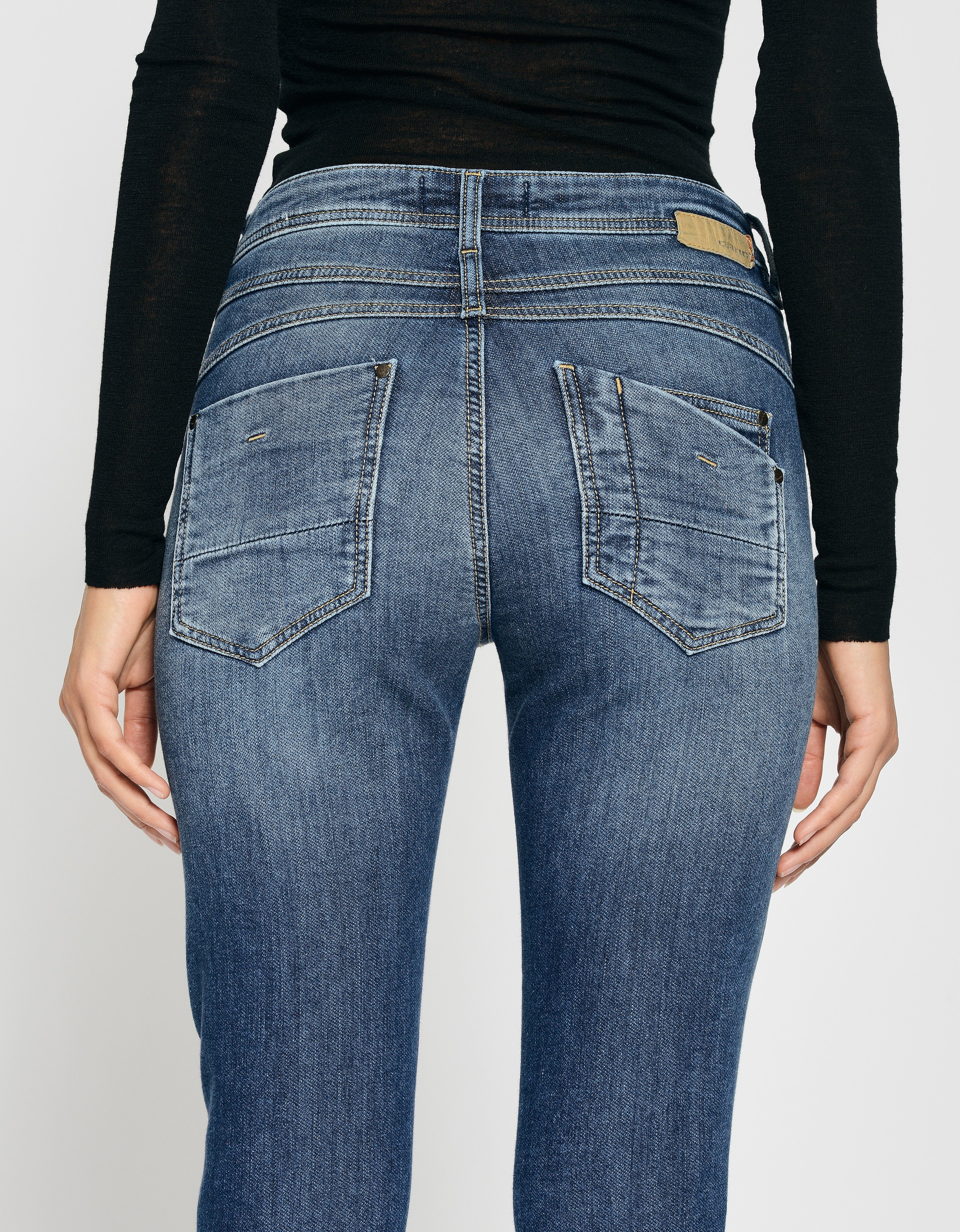 GANG 5-Pocket-Jeans »94AMELIE«, mit doppelter Gesässtasche