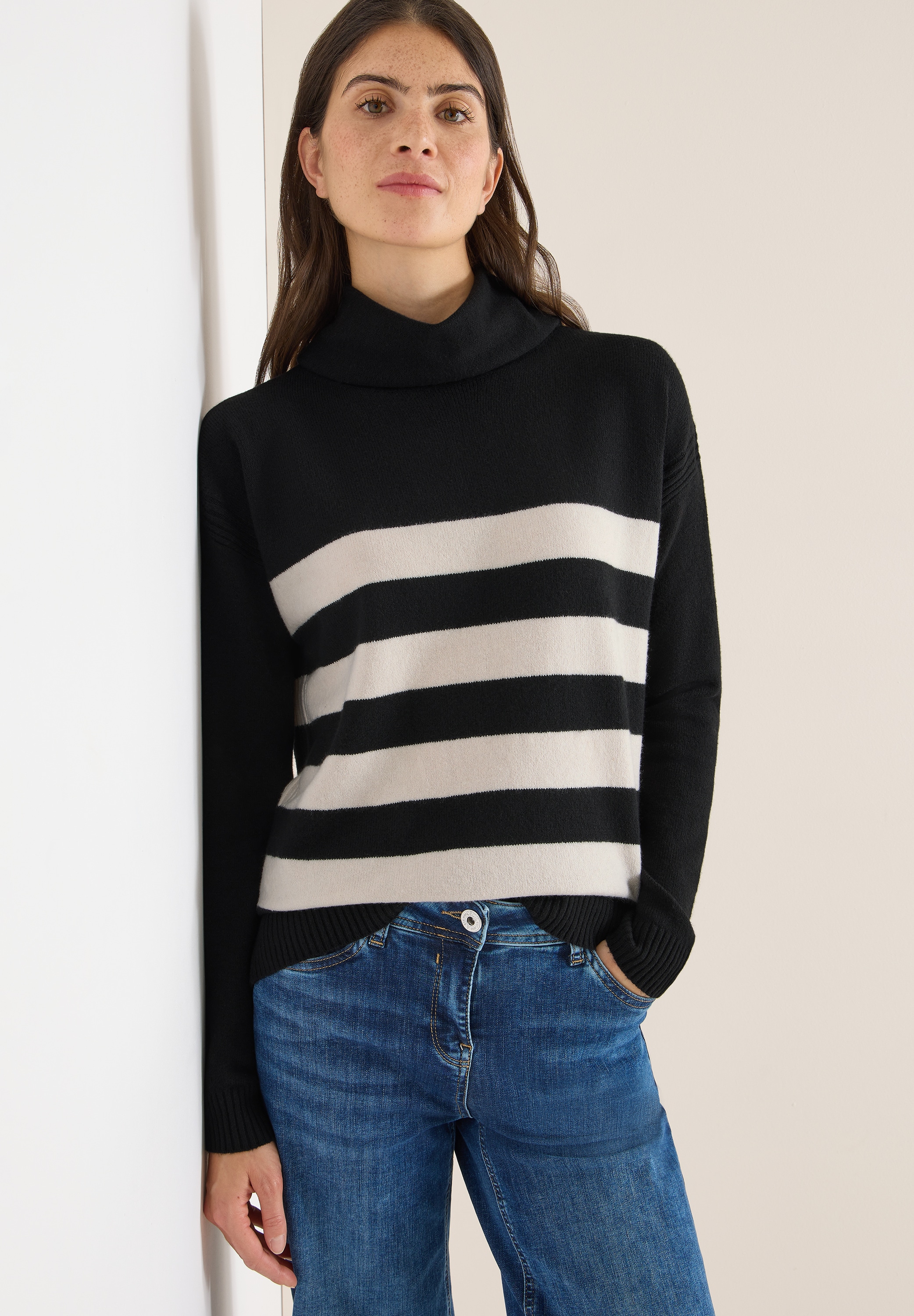 Image of Cecil Rollkragenpullover mit Colorblocking-Streifen und grossem Kragen
