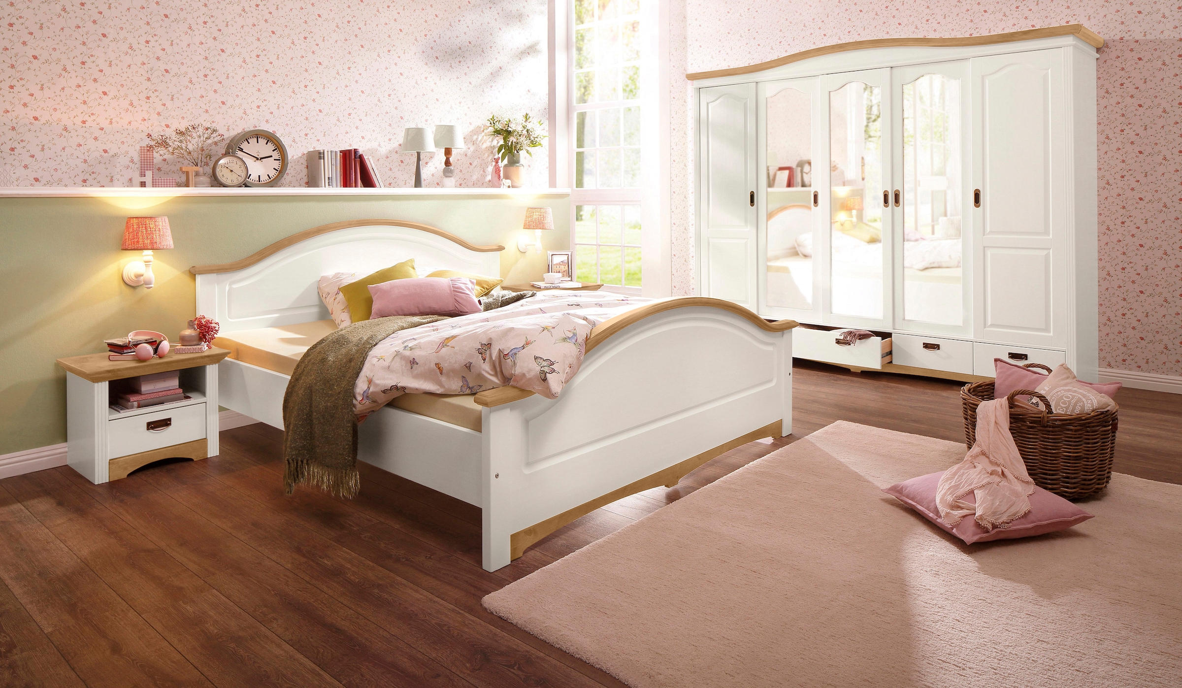 Home affaire Schlafzimmer-Set »"Konrad", komplettes Schlafzimmer mit grossem Schrank«, (Set, 4 tlg., Kleiderschrank 5 türig mit Schubladen, 2 Nachttische, Bett 180x200cm), mit 5-trg. Kleiderschrank, Bett 180/200 cm und 2 Nachttischen