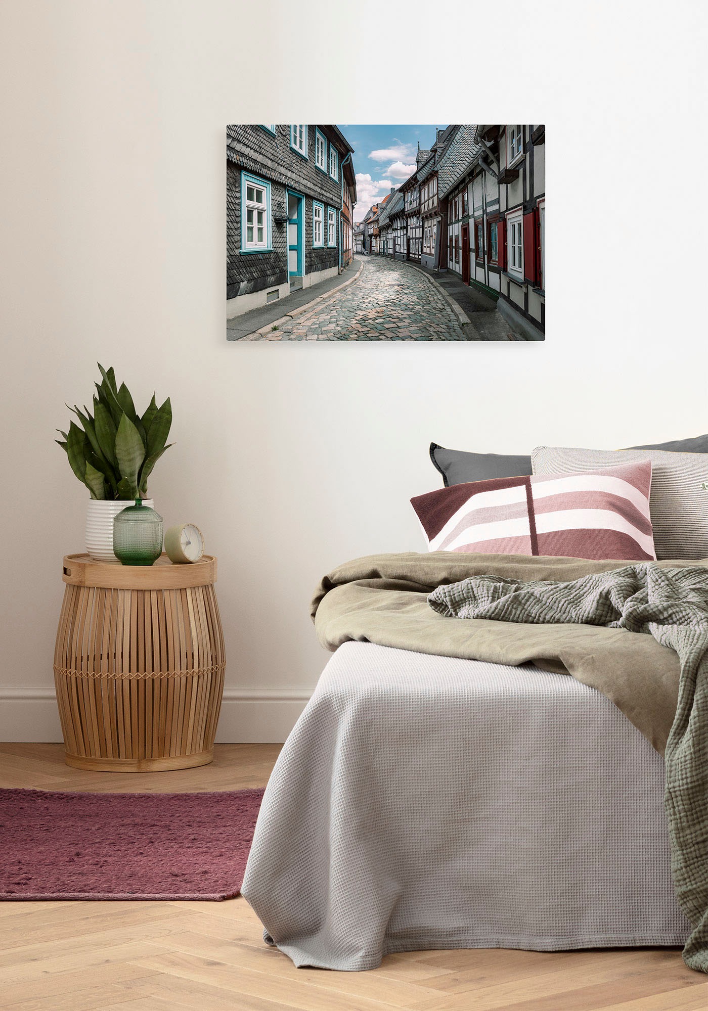Image of Komar Leinwandbild "Narrow Trails - Grösse 60 x 40 cm" Baum Berge Blumen Blätter Foto Jahreszeiten Landschaft Meer Natur Palmen Strand Packung, 1 Stk. tlg. Keilrahmenbild mi Echtholzrahmen