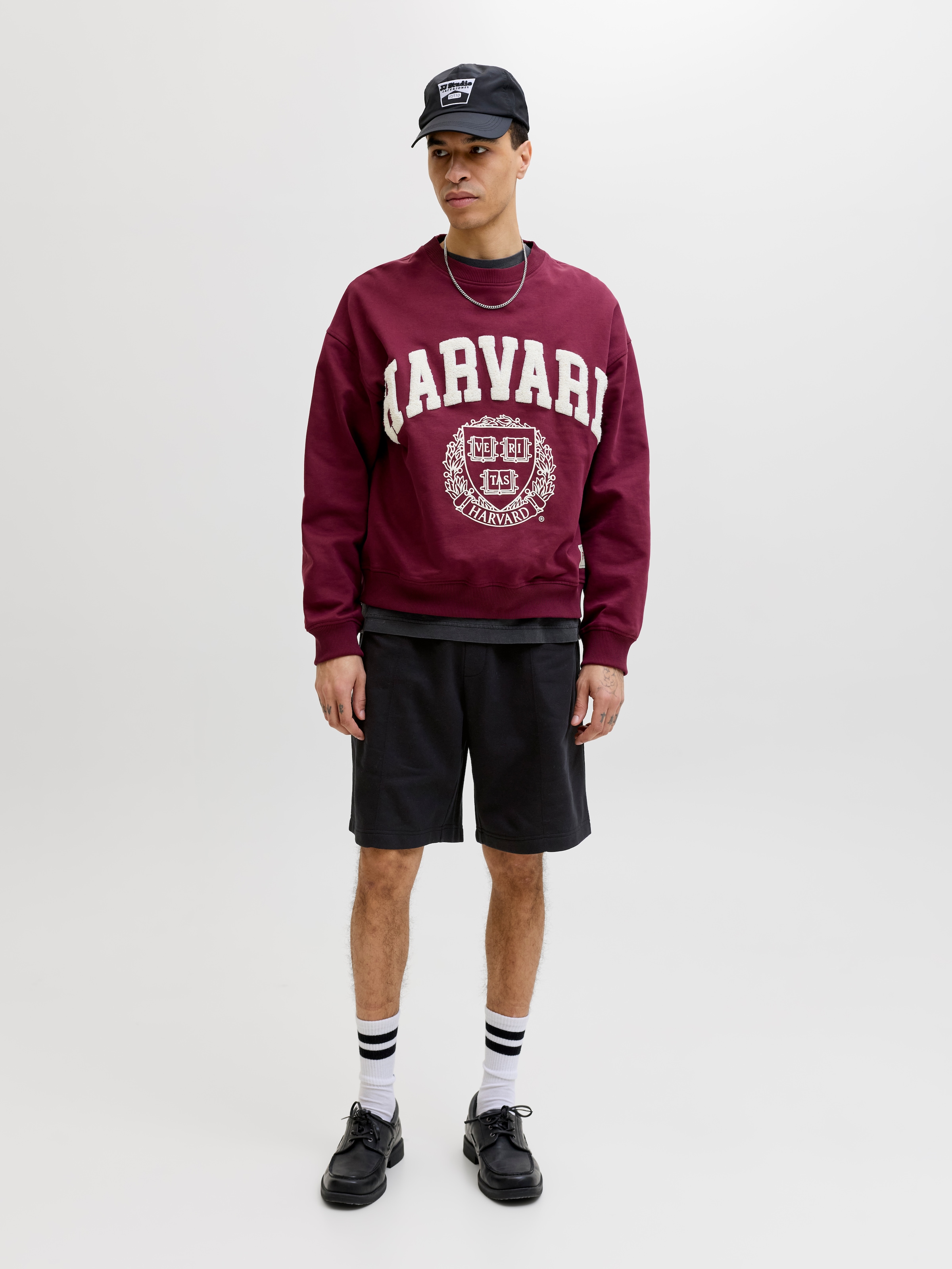 Jack & Jones Sweatshorts »JPSTKARL BRADLEY PINTUCK SHORT STYD SS26«  mélange de matériaux, coupe décontractée