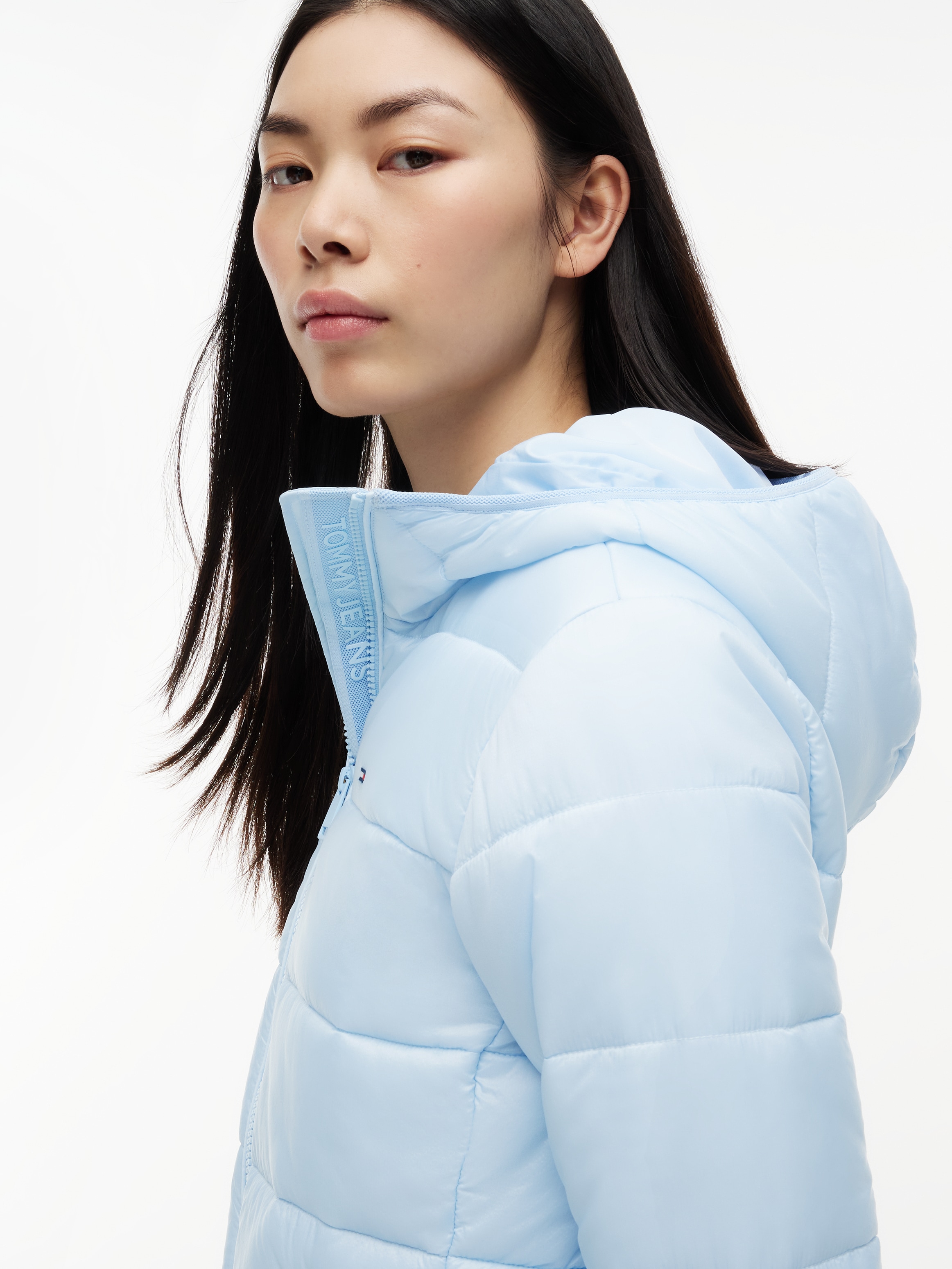 Tommy Jeans Steppjacke »TJW SLIM LW HOODED PADDED JACKET« mit Kapuze Steppware, slim fit, mit Kapuze