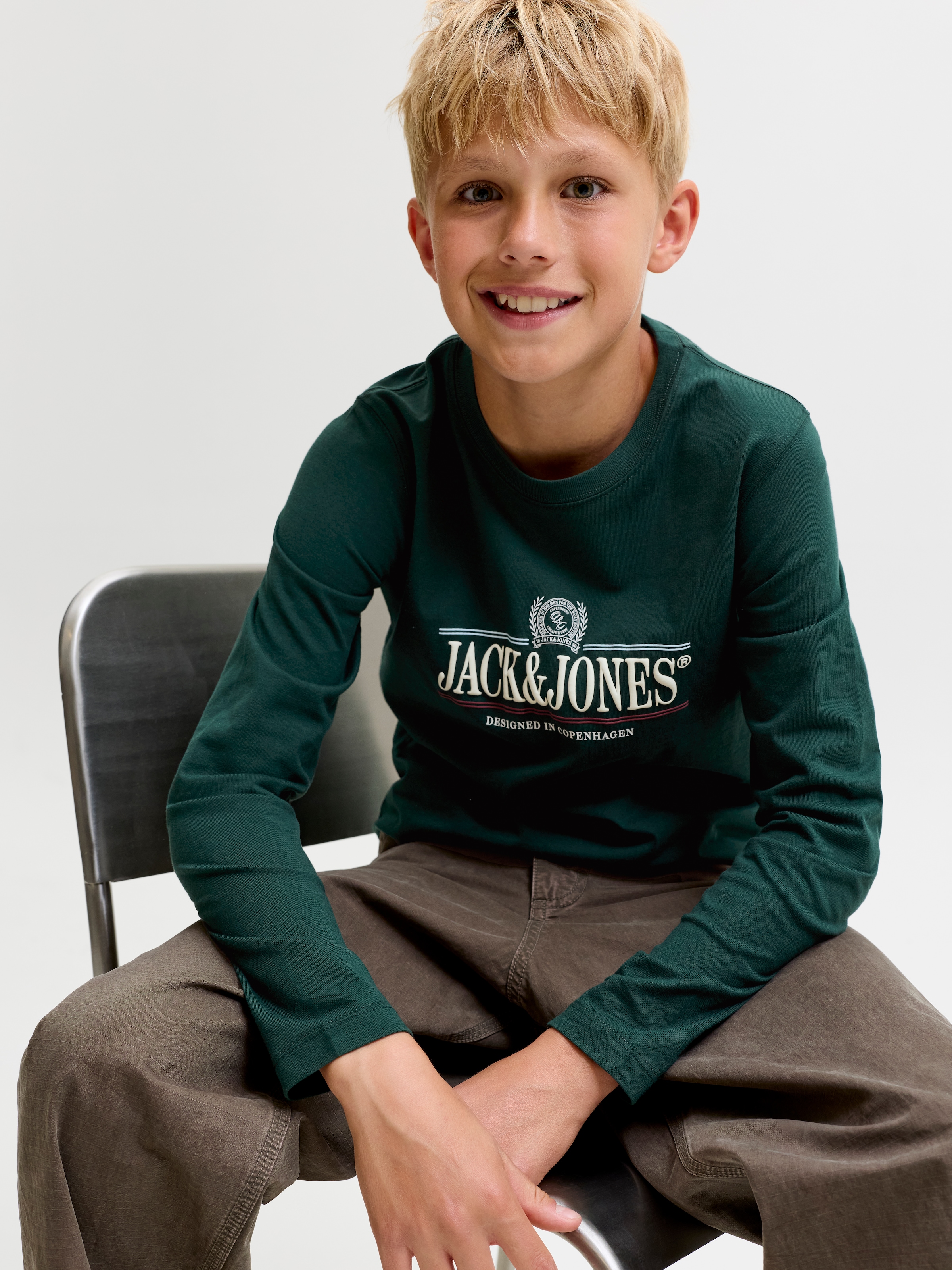 Jack & Jones Junior T-shirt à manches longues »JORFREDERIKSBERG GRAPHIC BOX TEE LS JNR« coton, coupe régulière