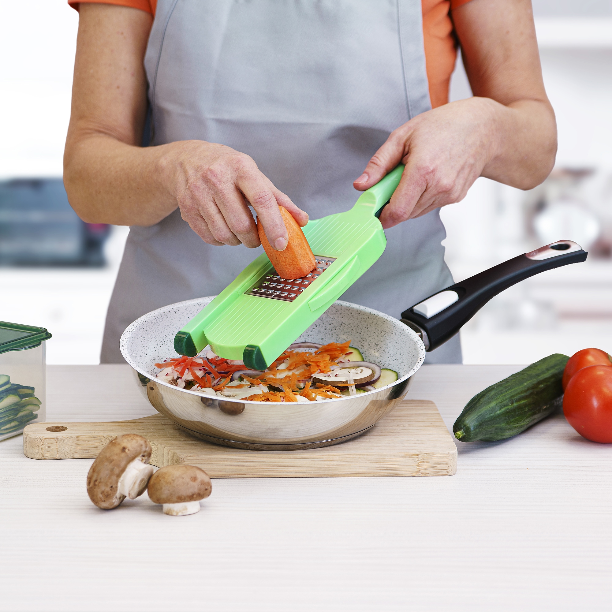 Genius Coupe légumes en tranches »Nicer Dicer Speed Light inkl. Knoblauch-Schneider G5, Set 7-tlg.« super handlich & immer im Einsatz, wechselbare Aufsätze