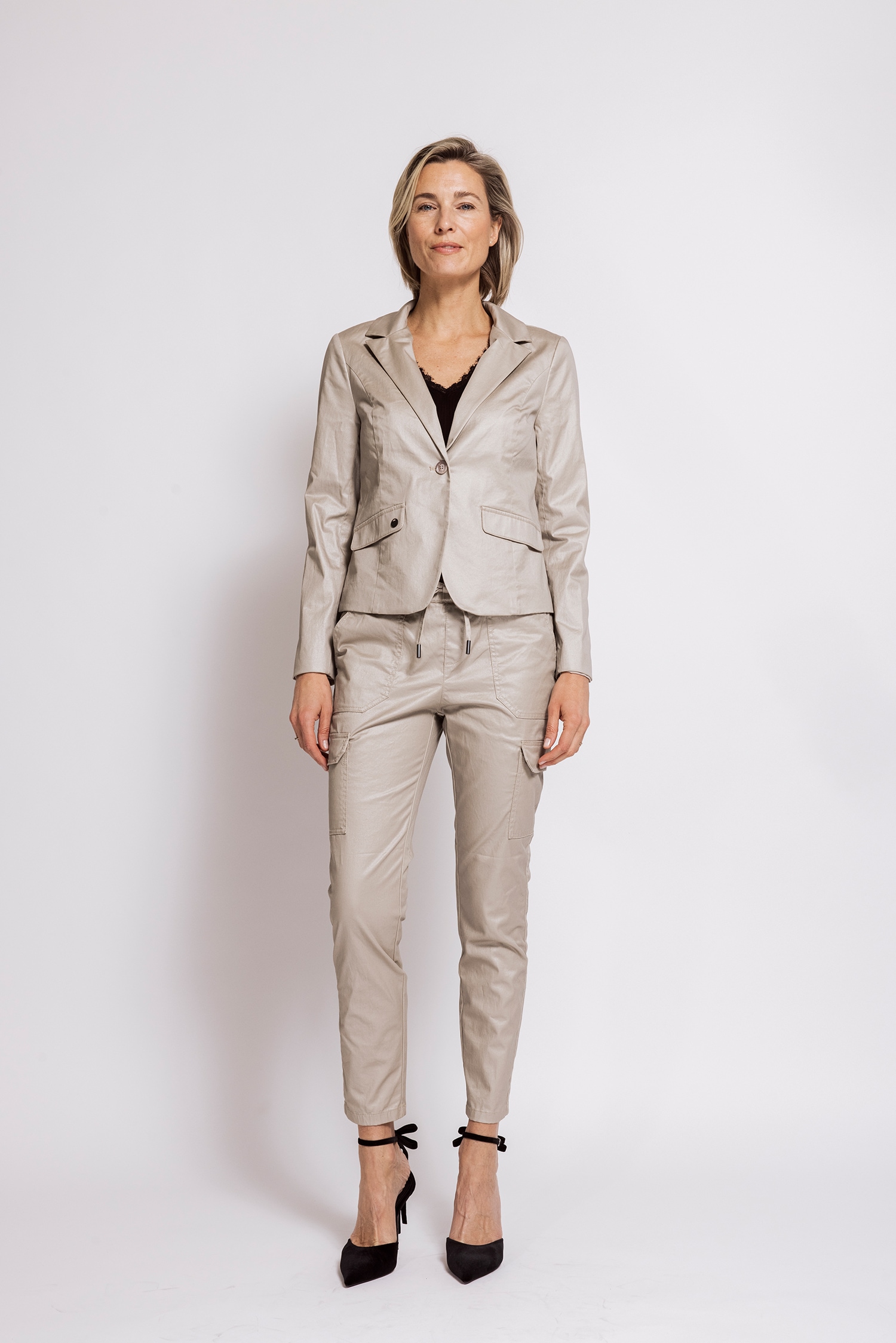 Zhrill Pantalon cargo »ZHDAISEY«  coupe slim fit, pour un look décontracté, avec ceinture élastique et cordon de serrage