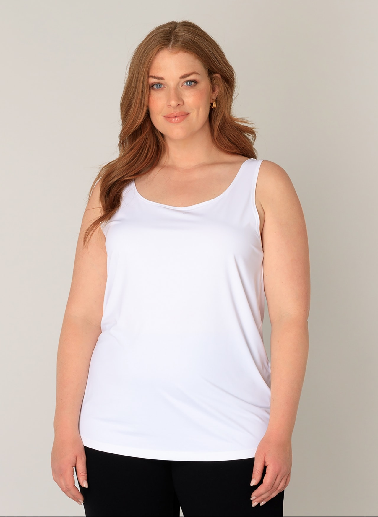 Image of Base Level Curvy Tanktop "Style YANNE" in cleanem Look - unifarben