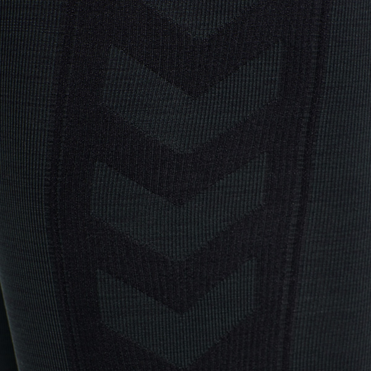 hummel Short d'entraînement »HMLCLEA SEAMLESS CYCLING SHORTS«  aus gestricktem Mesh-Material, mit BEECOOL® Technologie, dehnbar