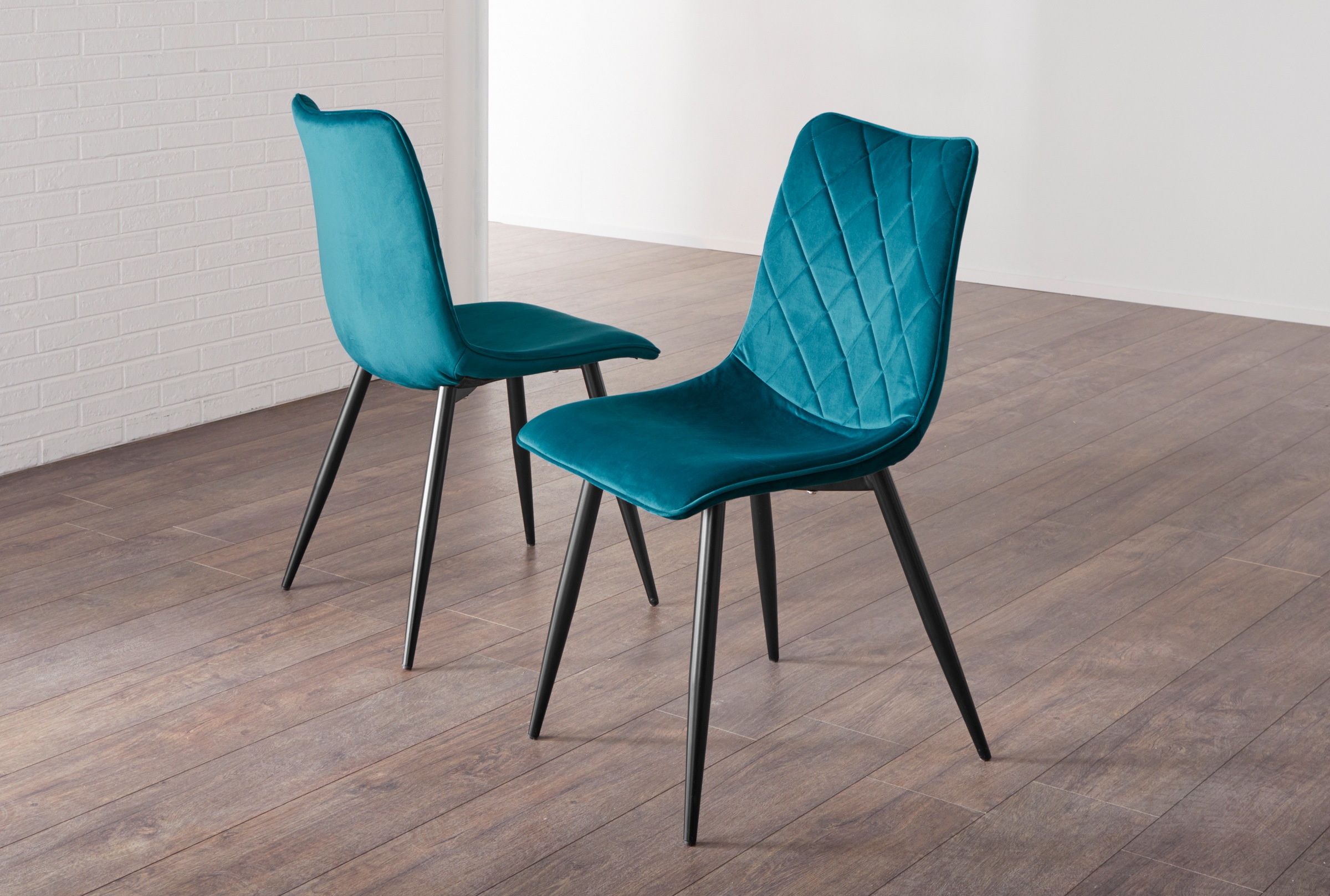 Image of INOSIGN Esszimmerstuhl »Belo«, (Set), 2 St., Samtvelours, Bezug in Samtsoff, schwarzes Metallgestell bei Ackermann Versand Schweiz