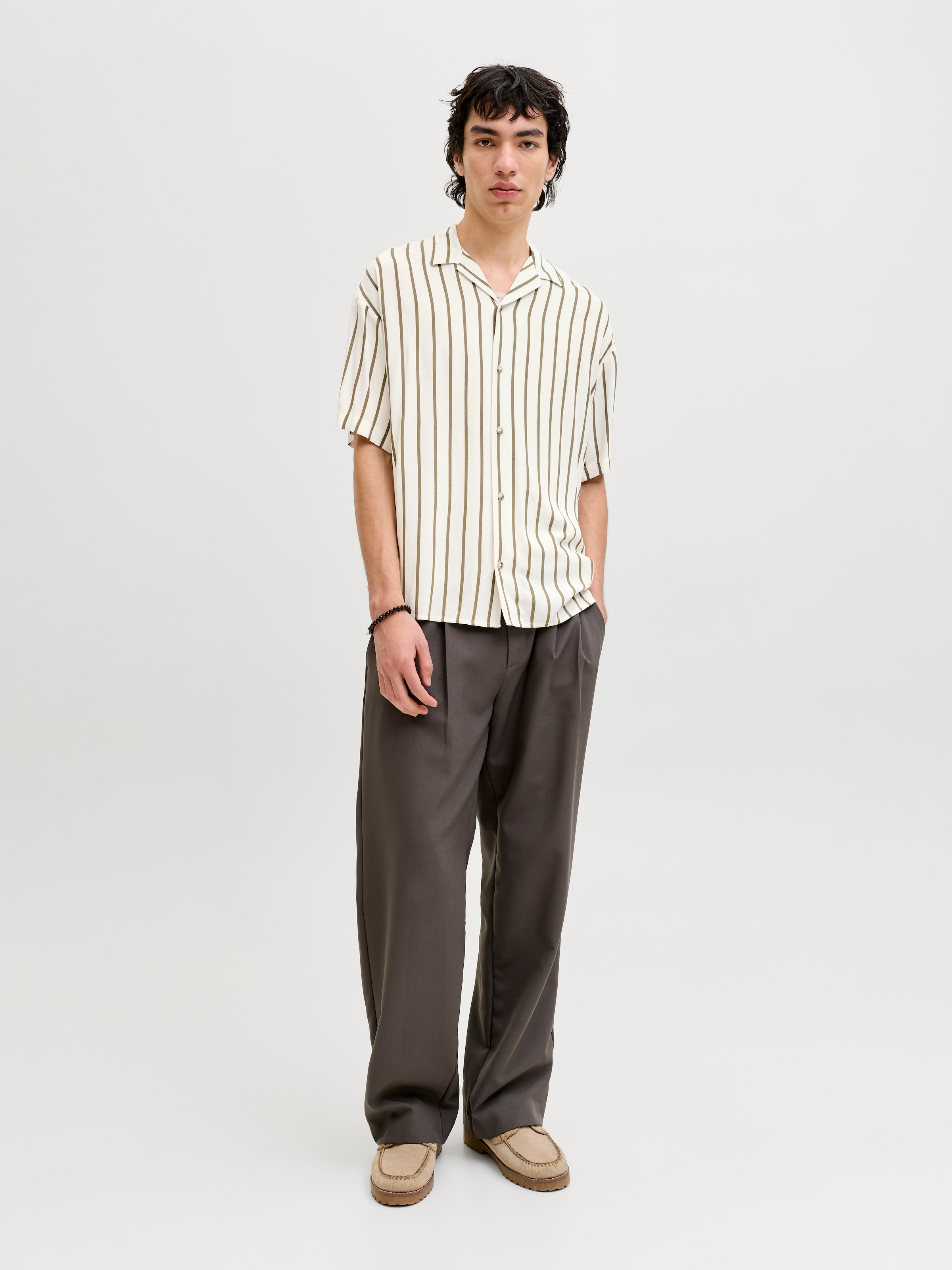 Jack & Jones Kurzarmhemd »JJEJEFF RESORT STRIPE SHIRT S/S SN« Viskose, loose fit
