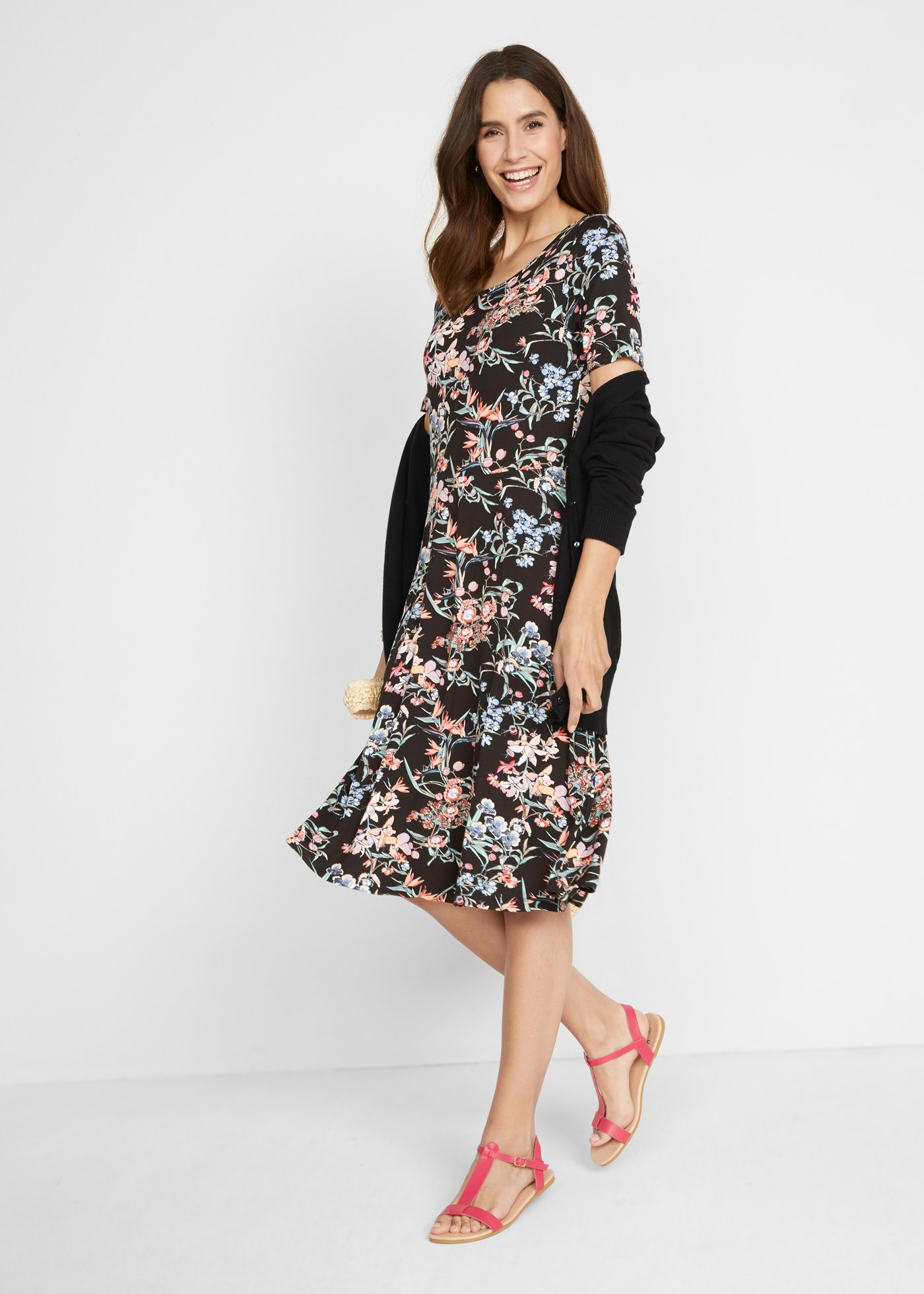 Image of bonprix Jerseykleid für warme Tage, aus Viskose mit Elasthan, A-Linien-Schnitt