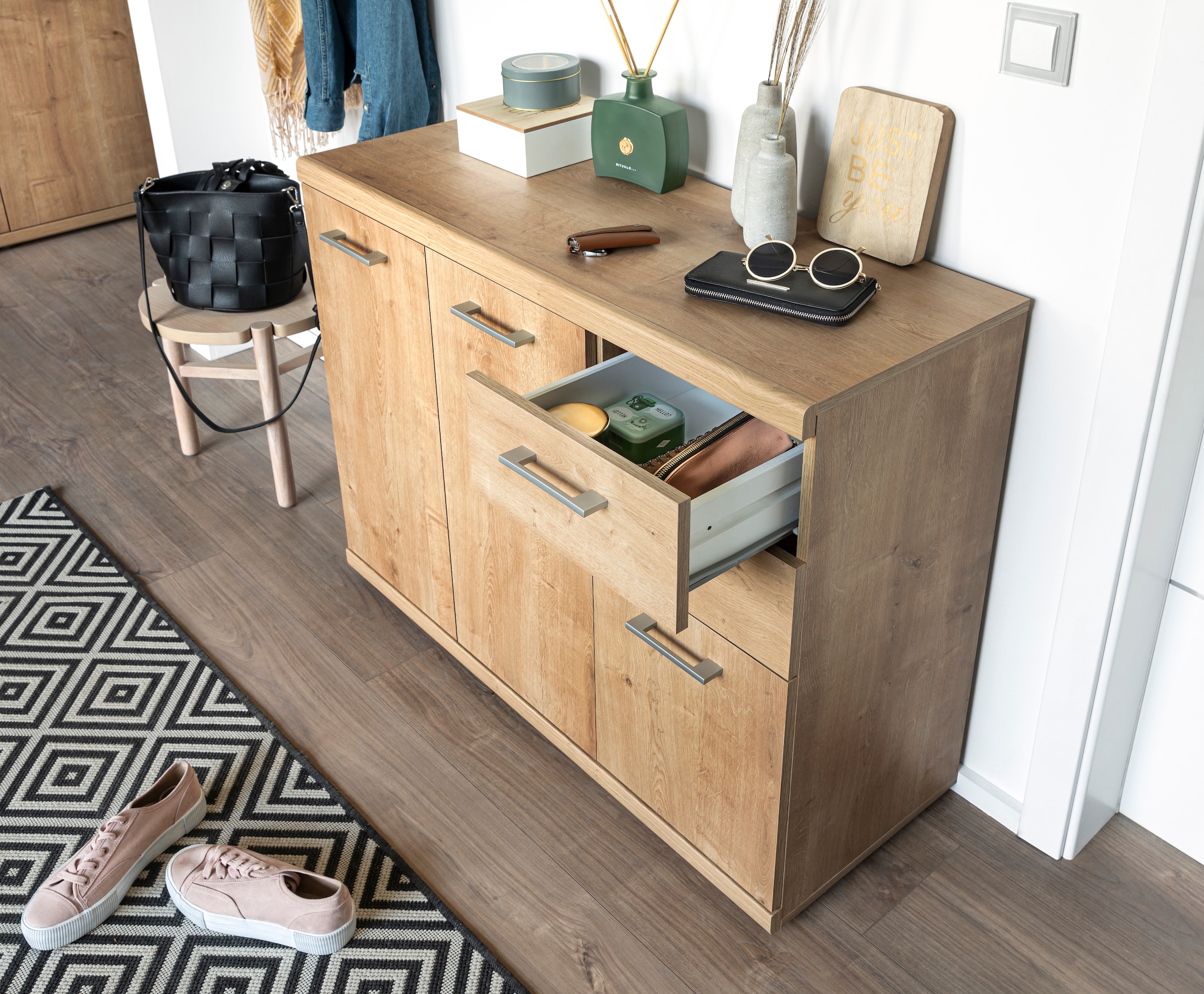 Image of VOGL Möbelfabrik Sideboard "Sunny" mit 3 Türen und 2 Schubkästen